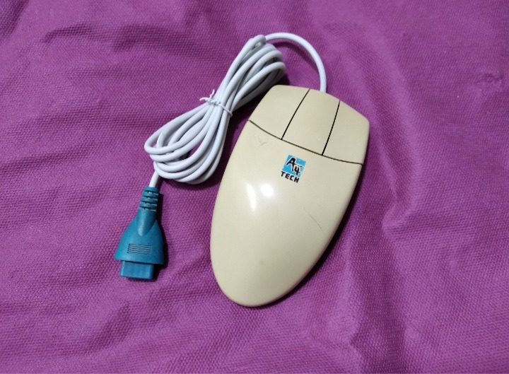 موس قدیمی غلطکی ای فور تک کلکسیونی