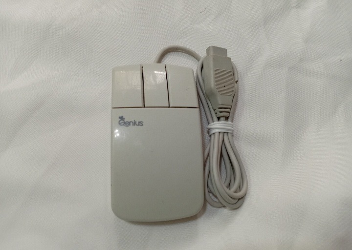 موس کلکسیونی قلتکی قدیمی جنیوس فیش 9 پین