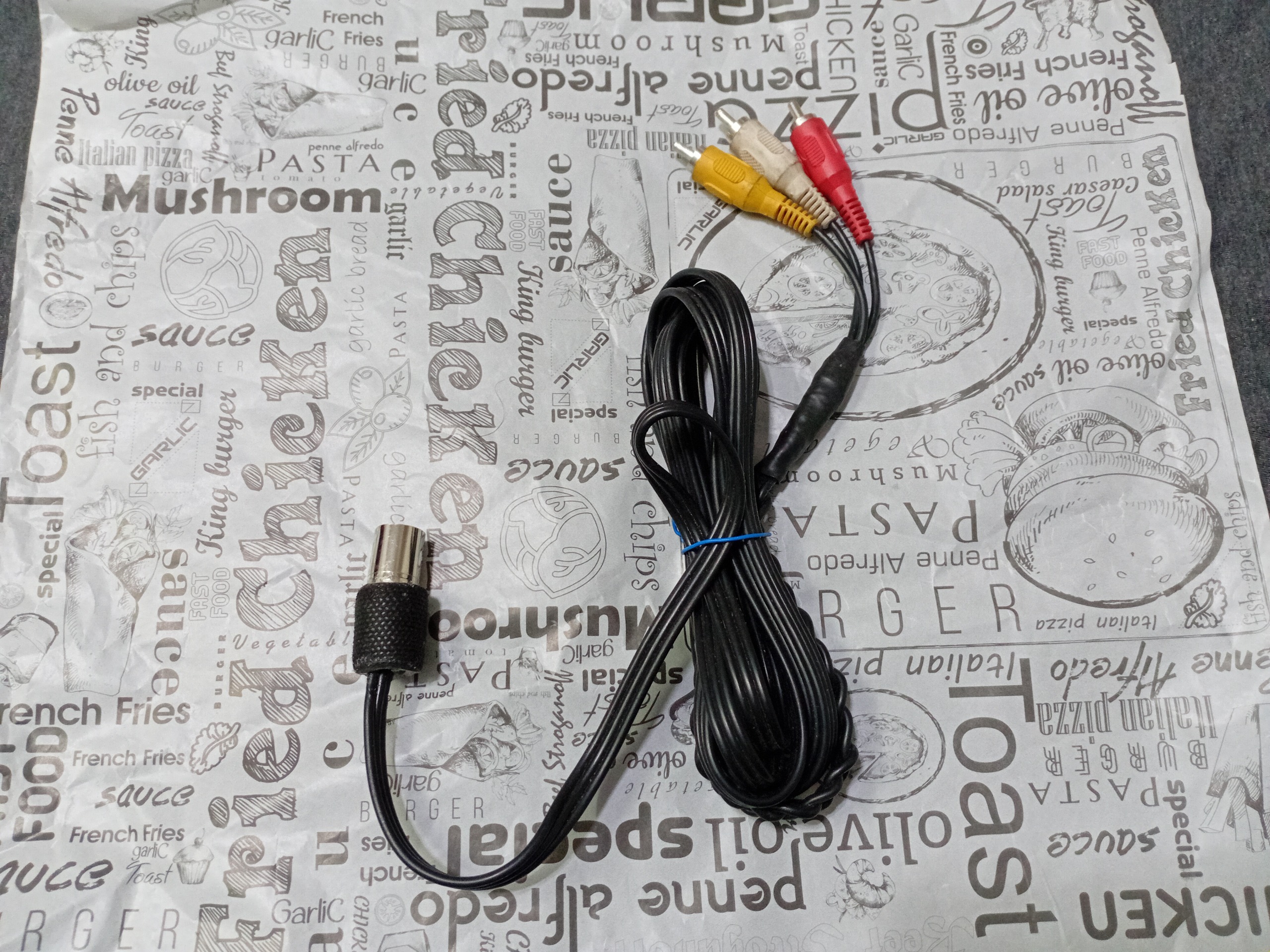 کابل تصویر AV فیش سگا بزرگ