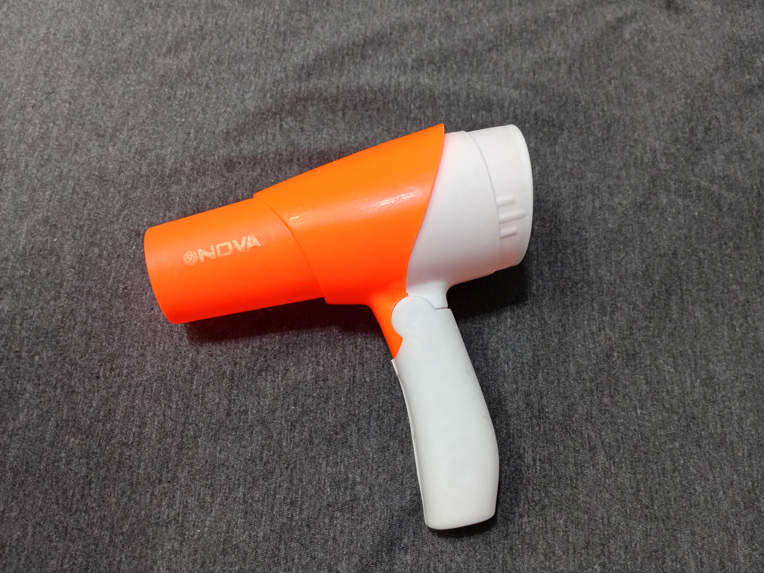 قاب خالی سشوار کمیاب رنگ زیبا