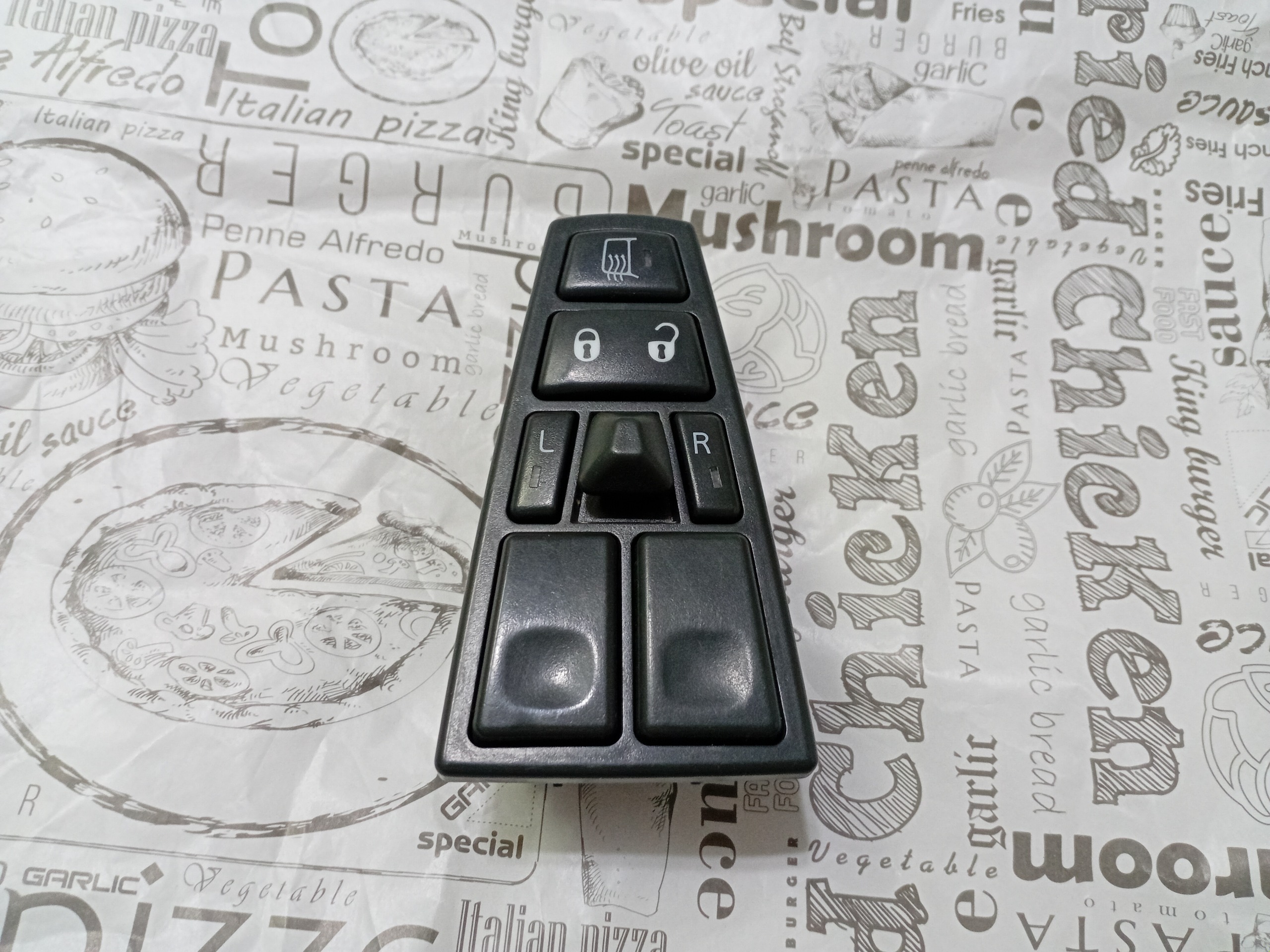 کلید 7 کاره شیشه بالابر کامیون ولوو