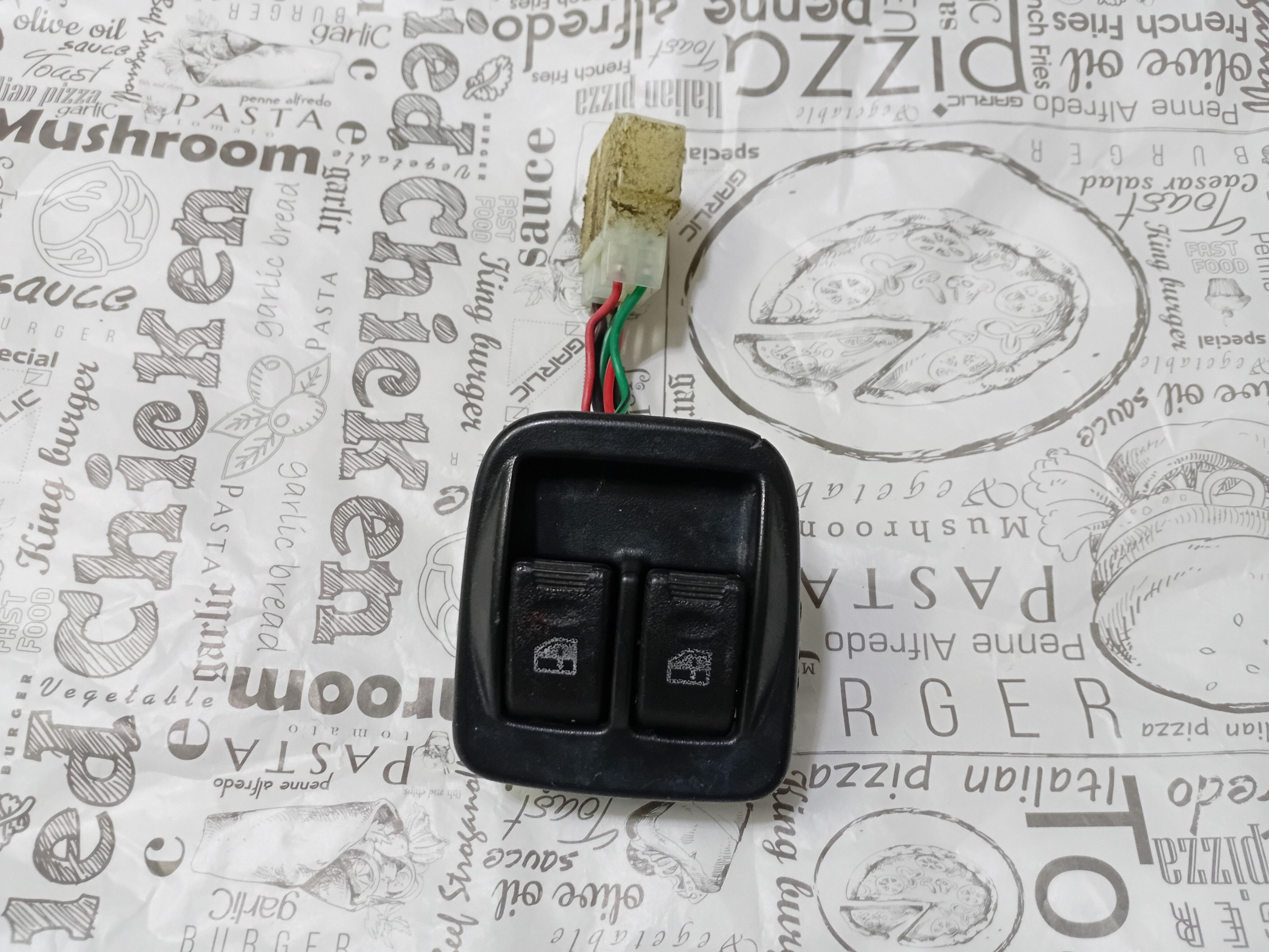 کلید برقی شیشه بالا بر پراید