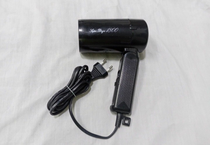 سشوار Super Dayer 1800 سالم و قوی