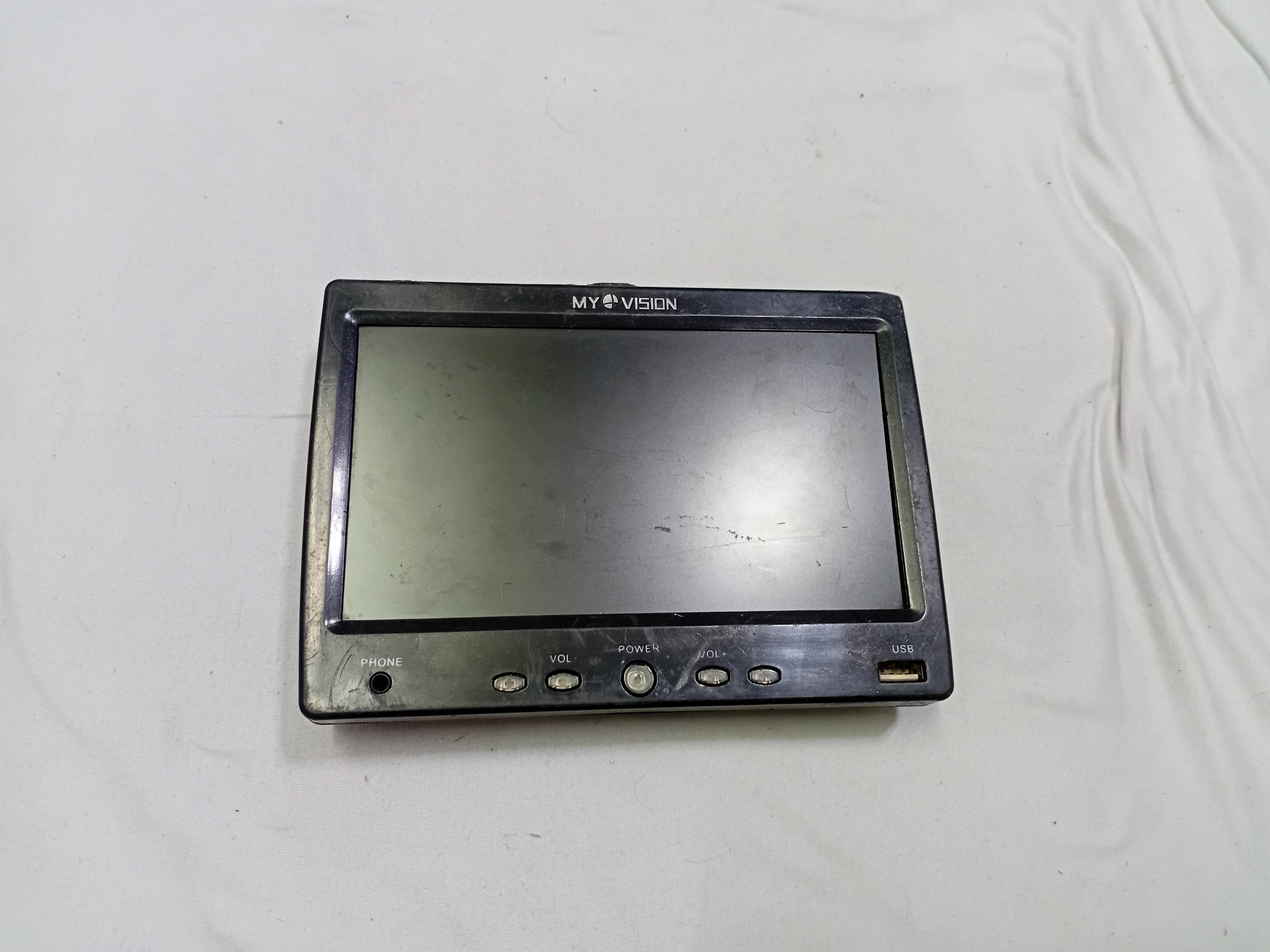 مانیتور LCD ماشین فلش خور روشن نمیشه