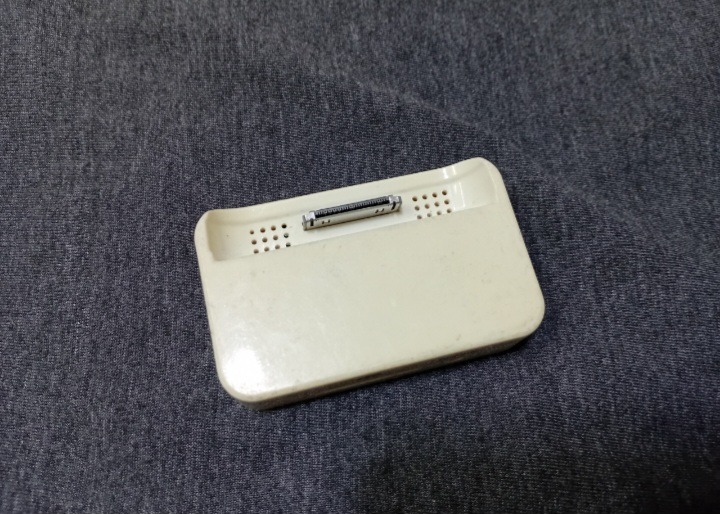 داک شارژر موزیک پلیر اپل سالم و تست شده