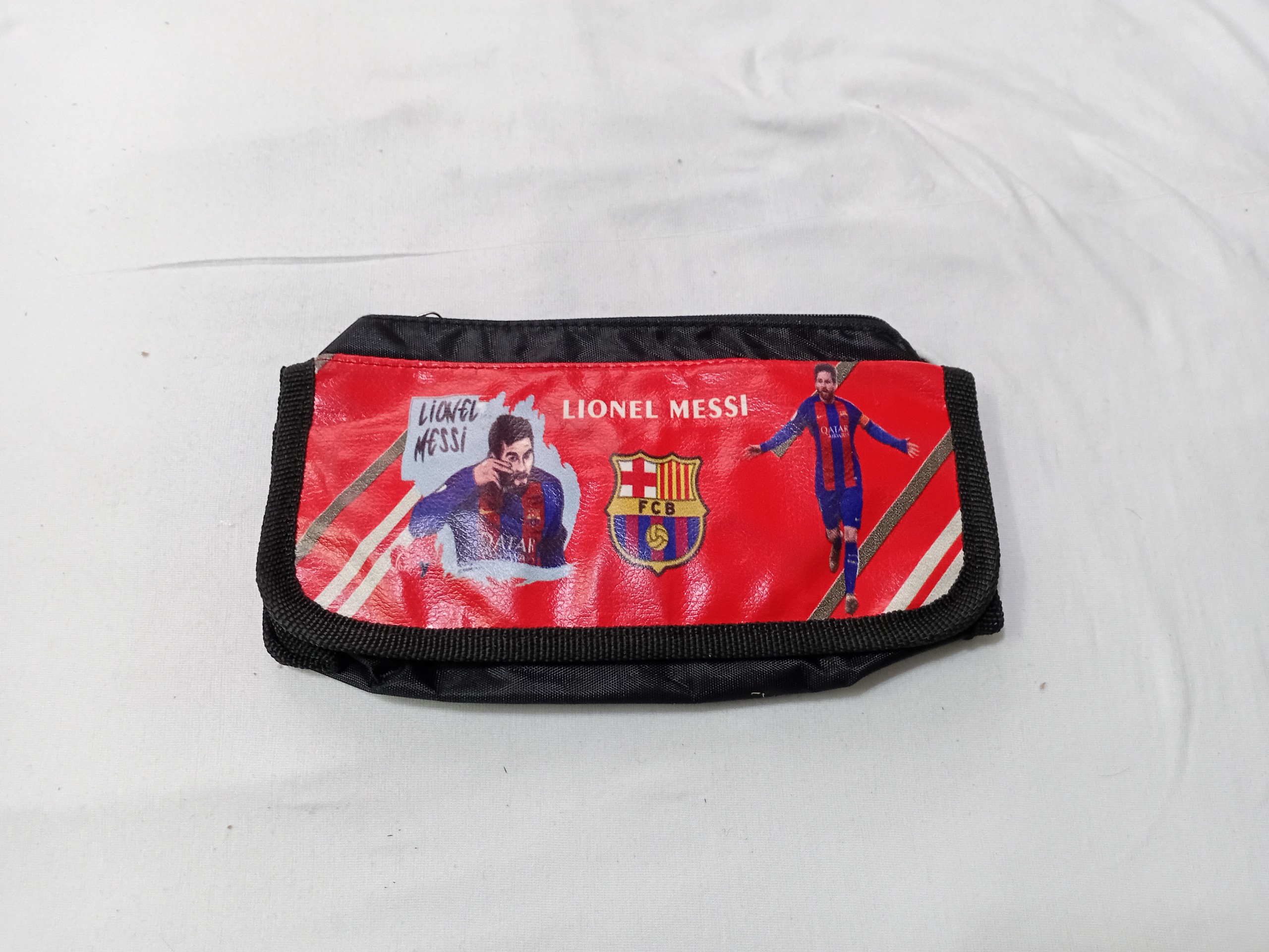 جامدادی طرح تیم بارسلونا