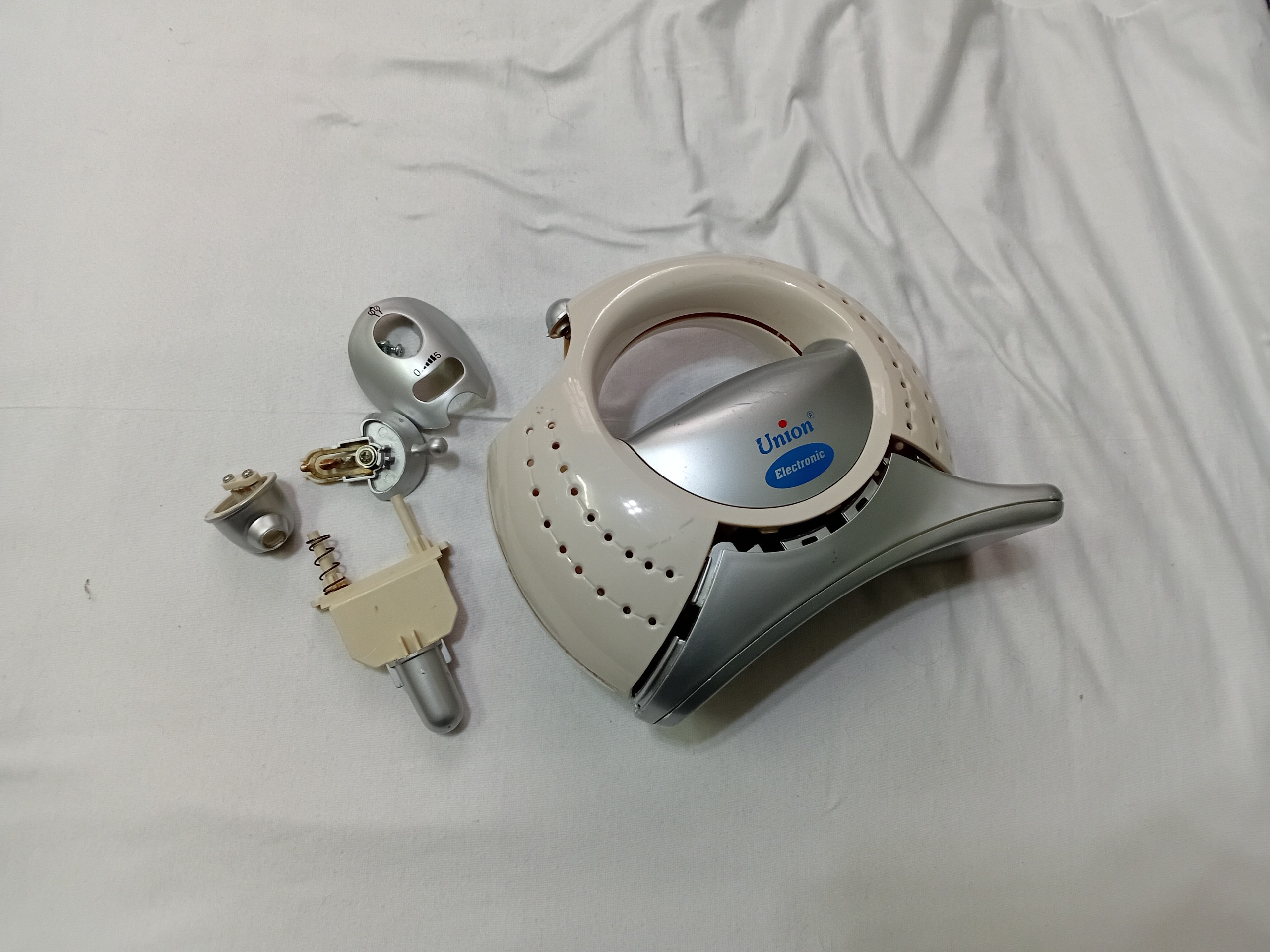 قاب خالی همزن