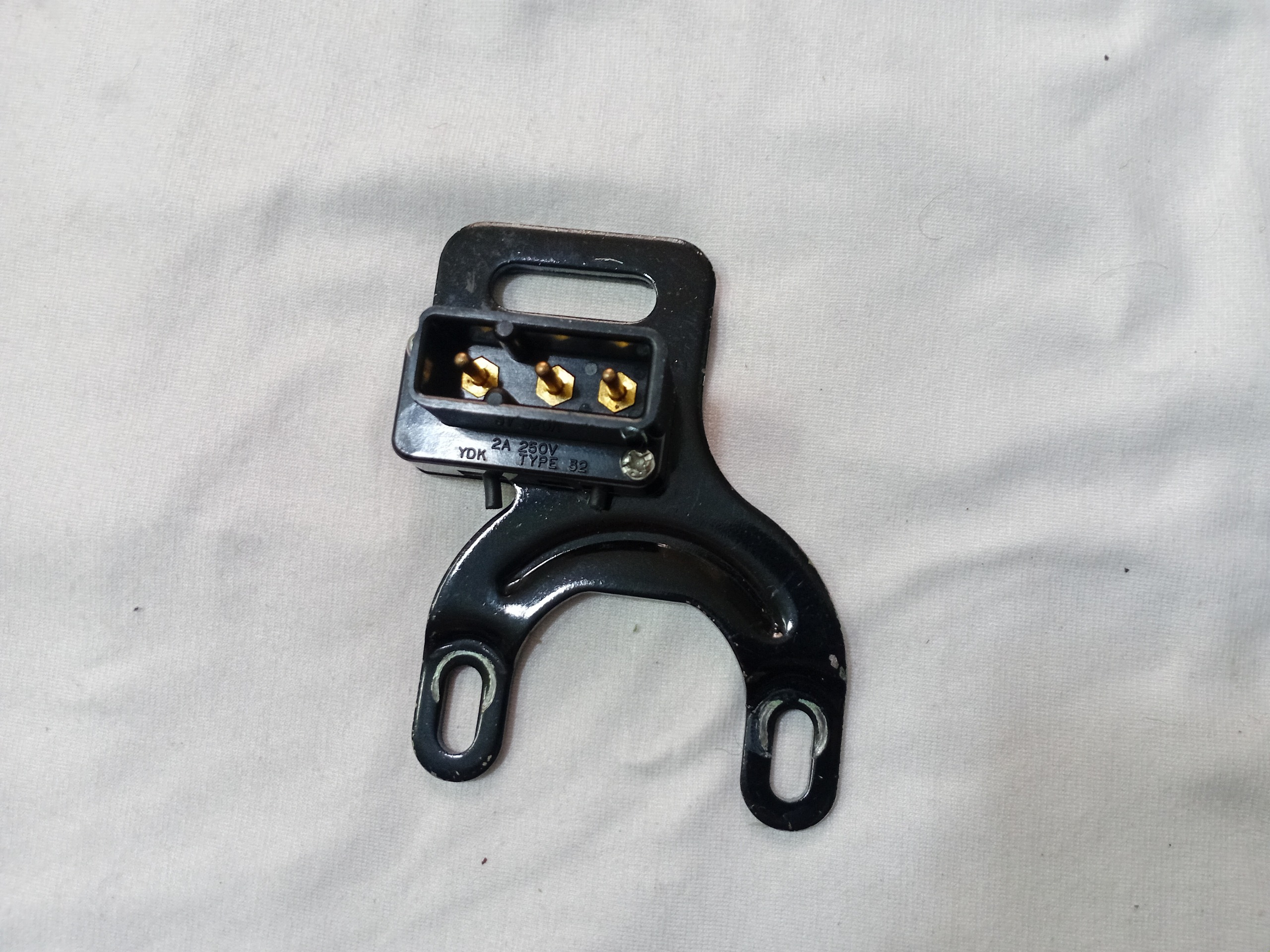 قطعه دینام چرخ خیاطی ژاپنی