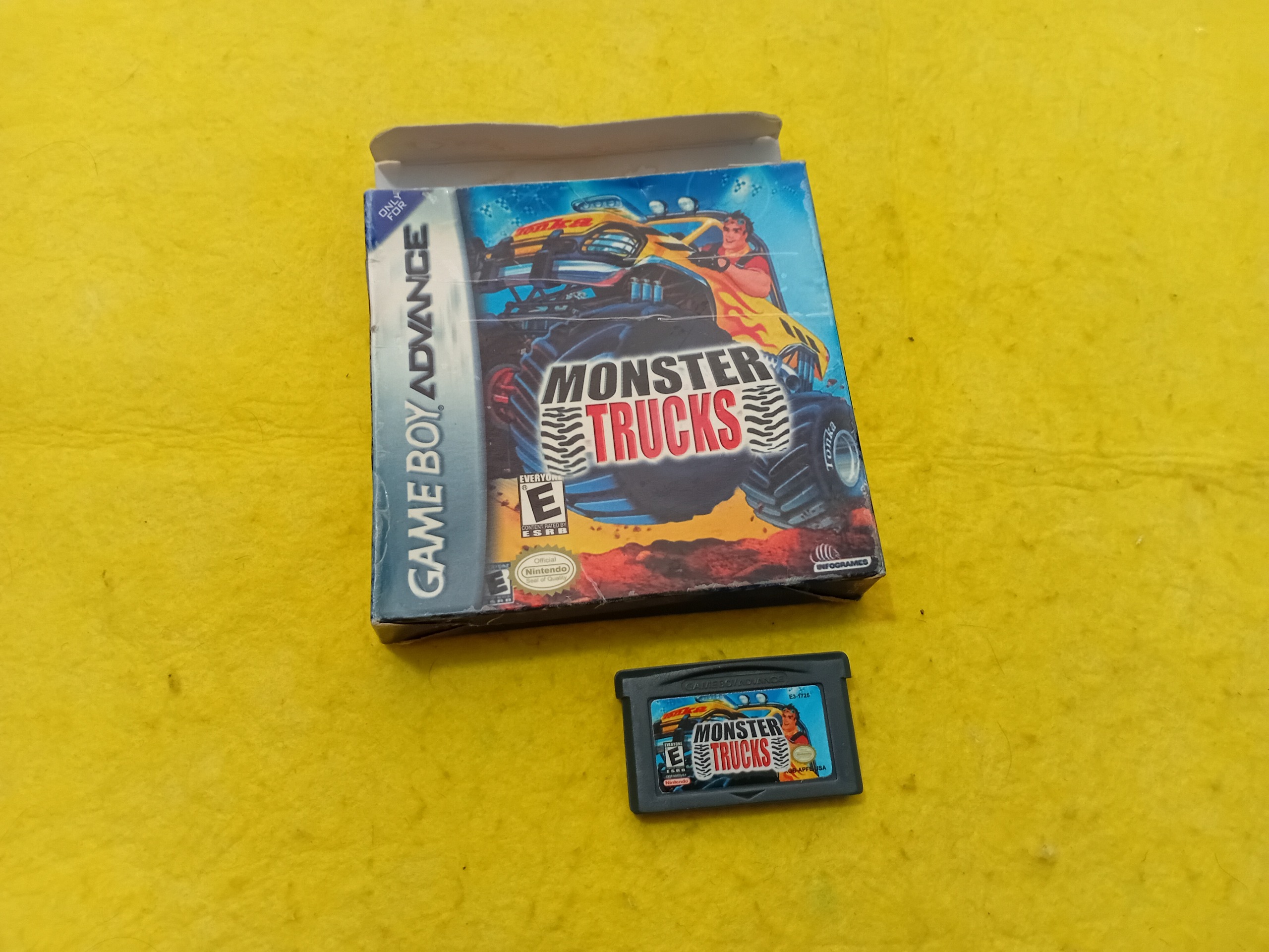 بازی MONSTER TRUCKS همراه جعبه سالم کمیاب
