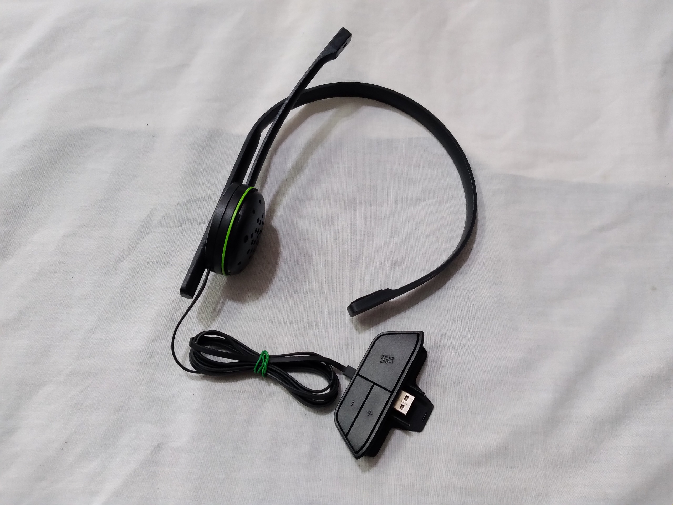 هدست آنلاین XBOX ONE مدل 1564 کمیاب آرشیویی