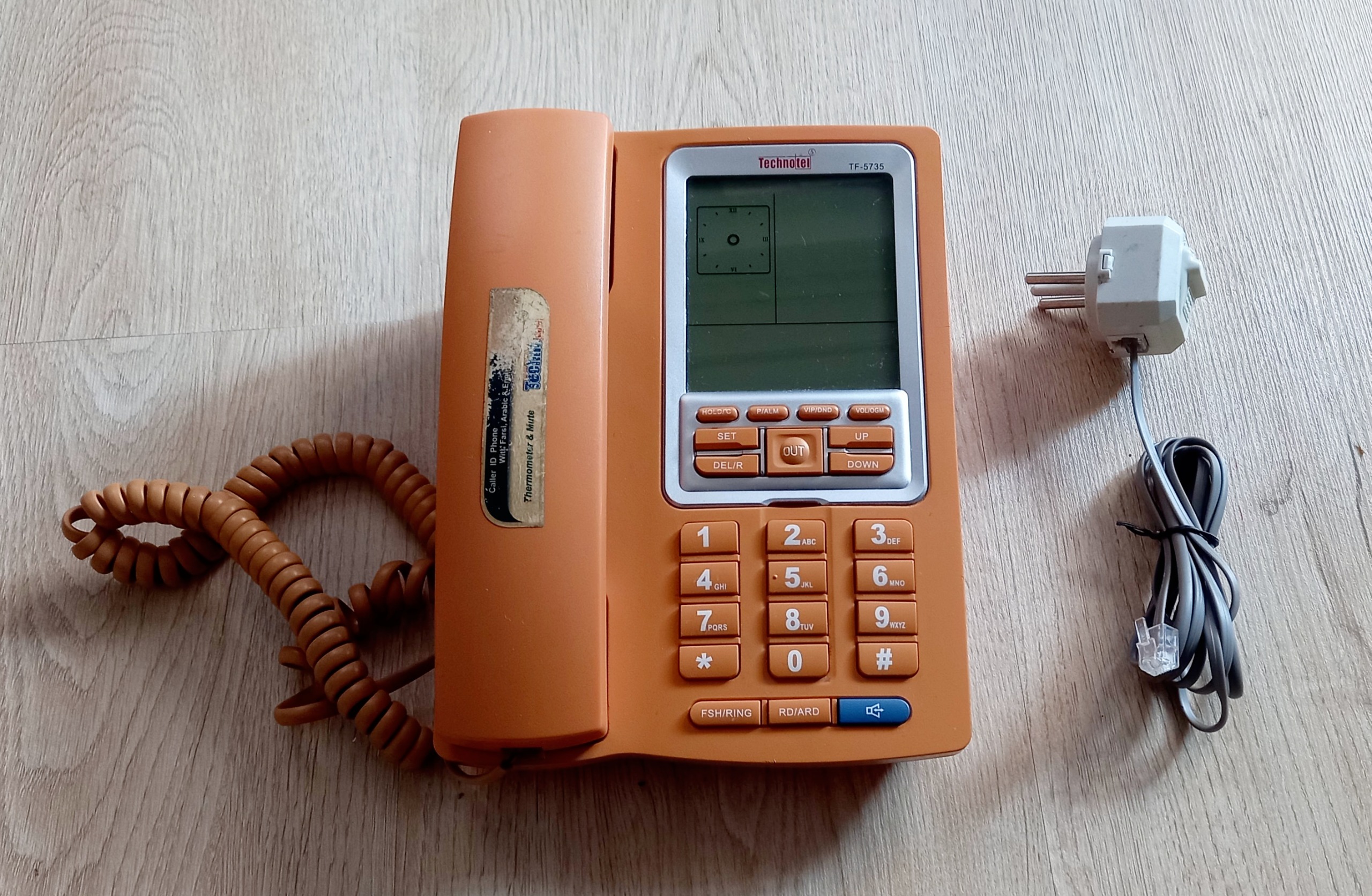 تلفن قدیمی تکنوتل TF-5735
