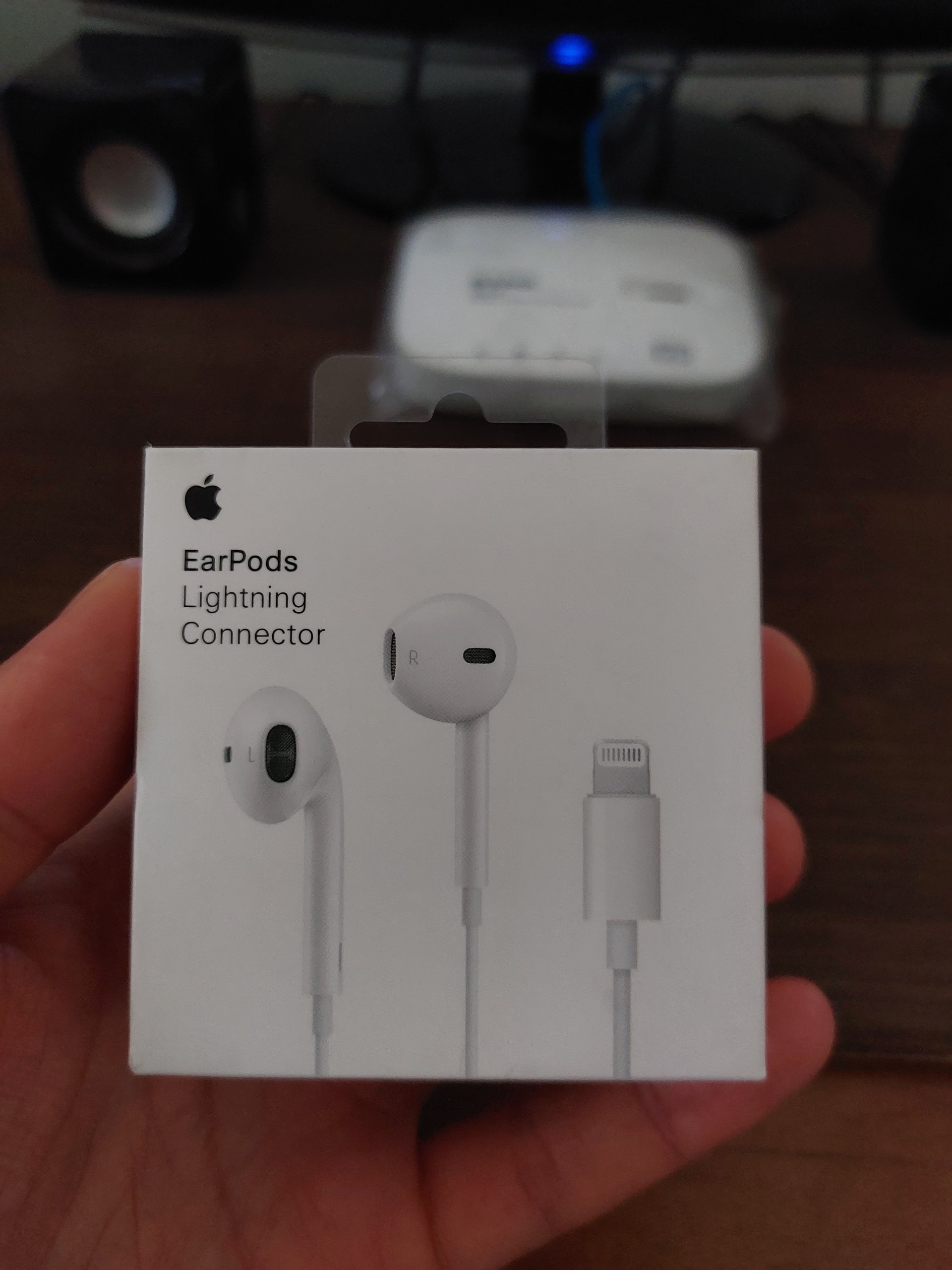 هندزفری اصلی اپل مدلEarPods A1749باکانکتورلایتنینگ