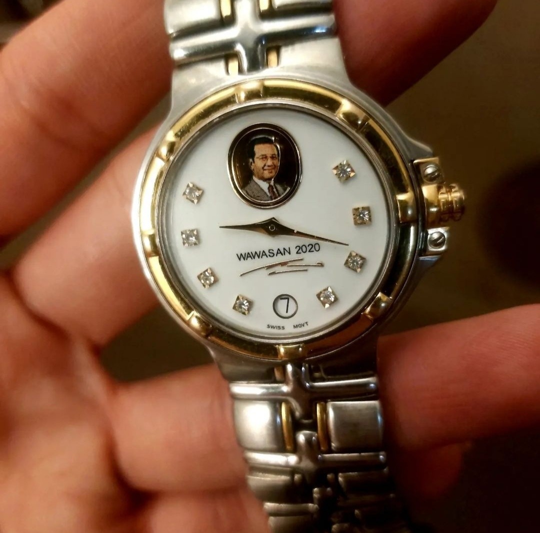 ساعت لیمیتد برلیان