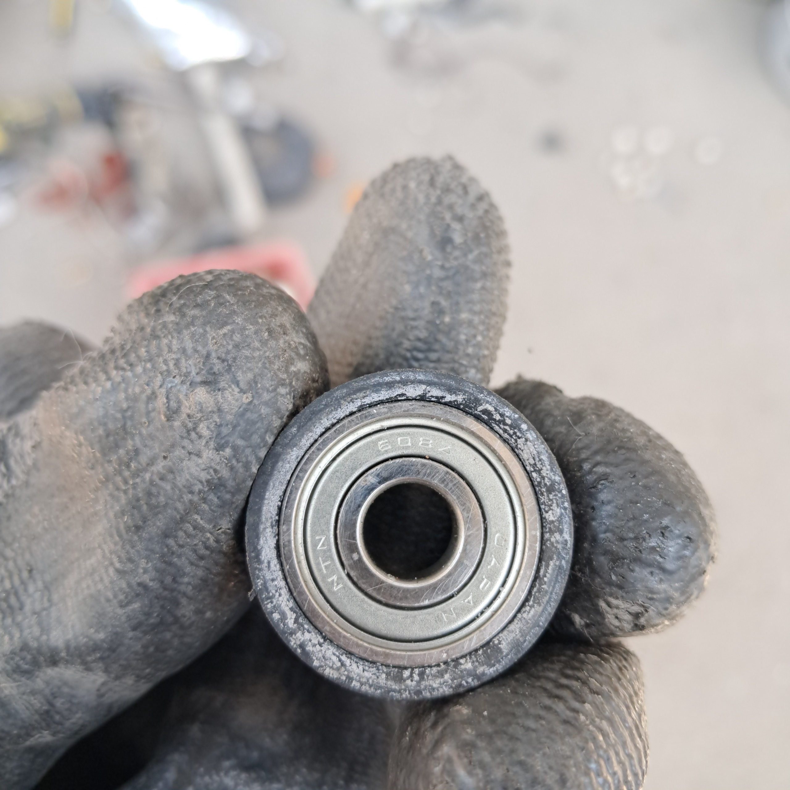 بلبرینگ 608z ژاپنی(NTN)