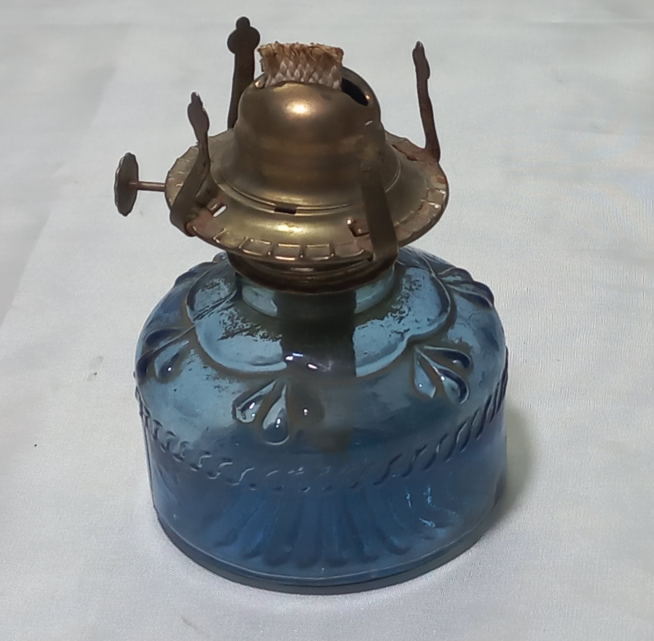 چراغ نفتی. بدون شیشه تقدیم میشود