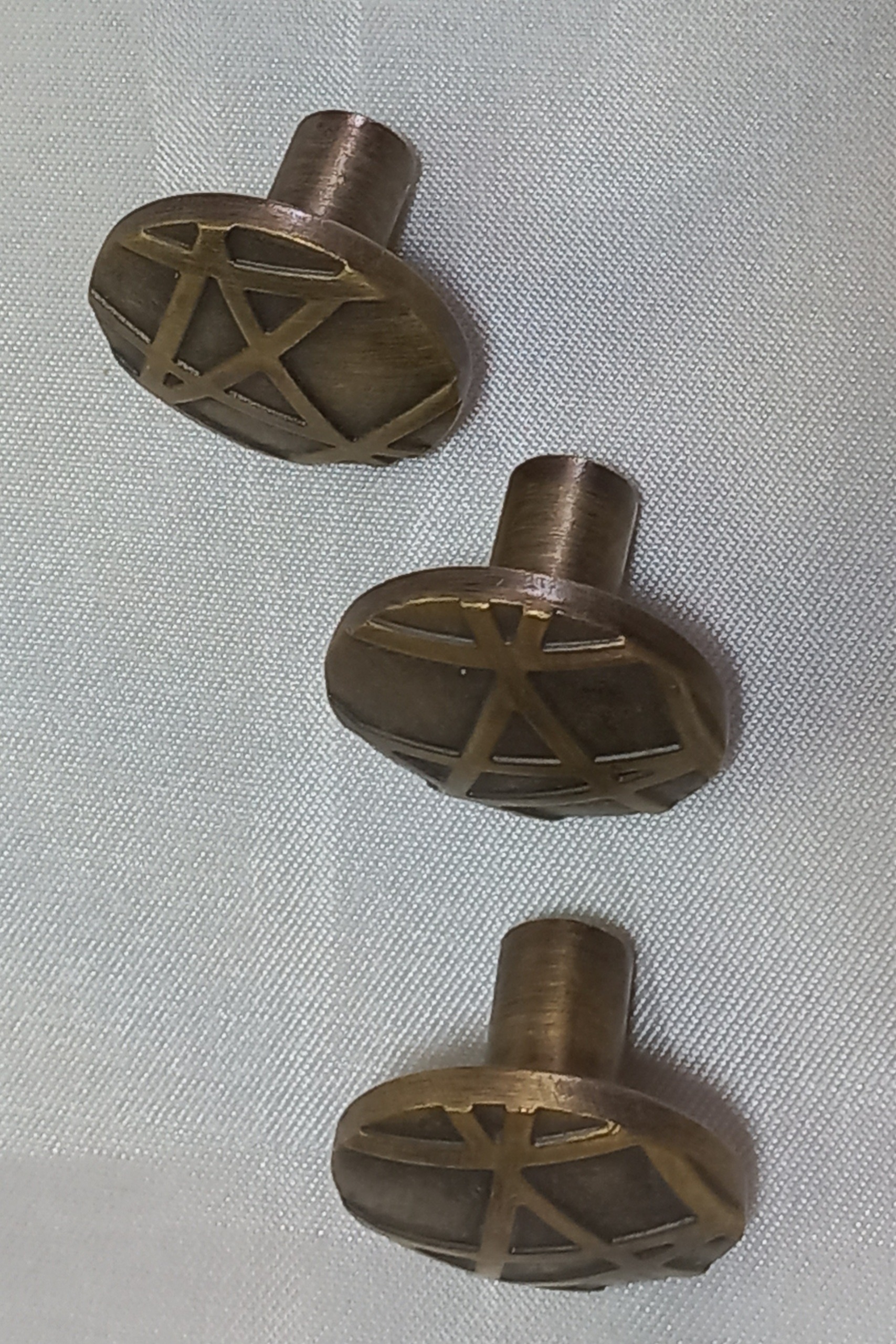 دستگیره کمد.برتزی. قدیمی. عددی