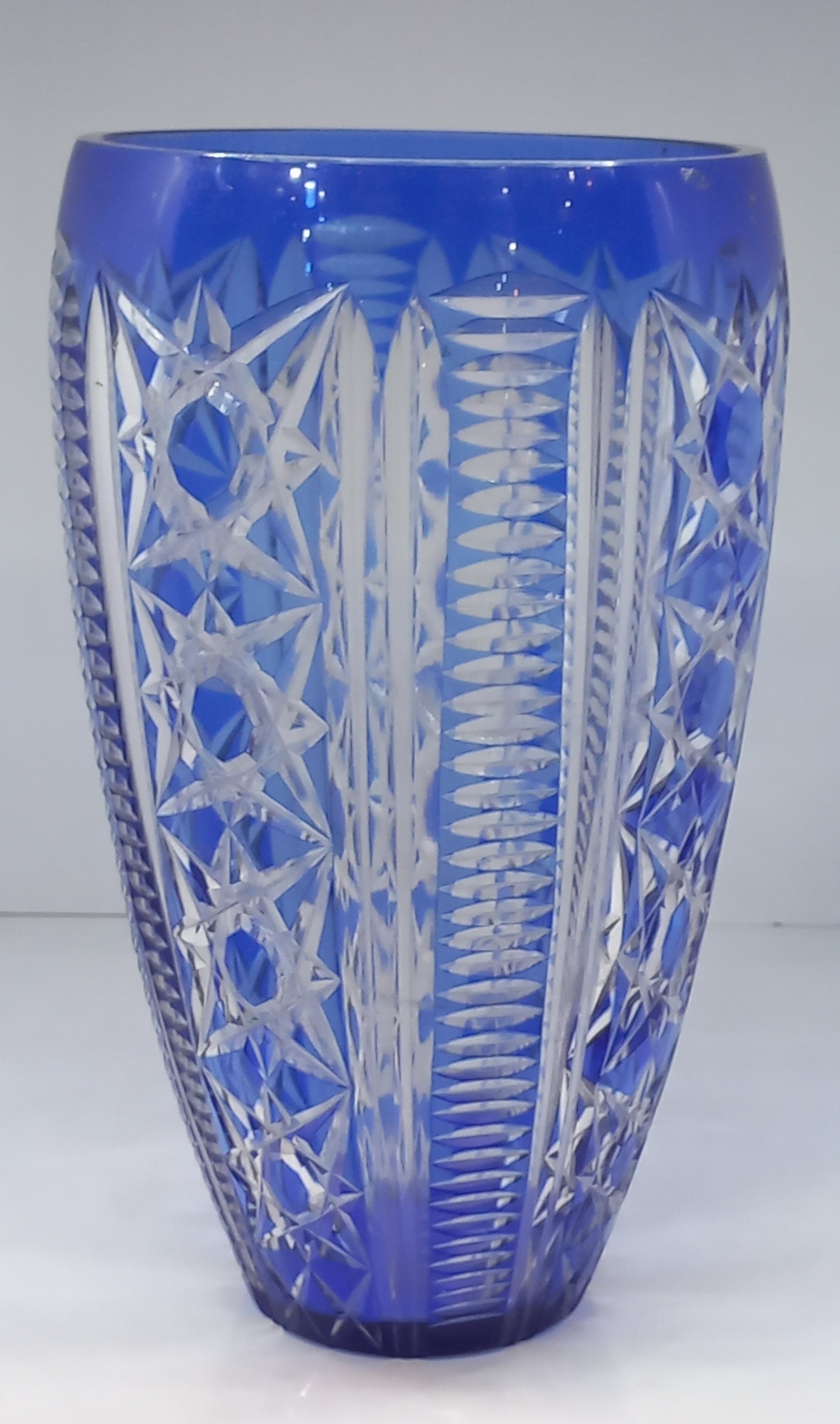 گلدان کریستال.  اصل چک