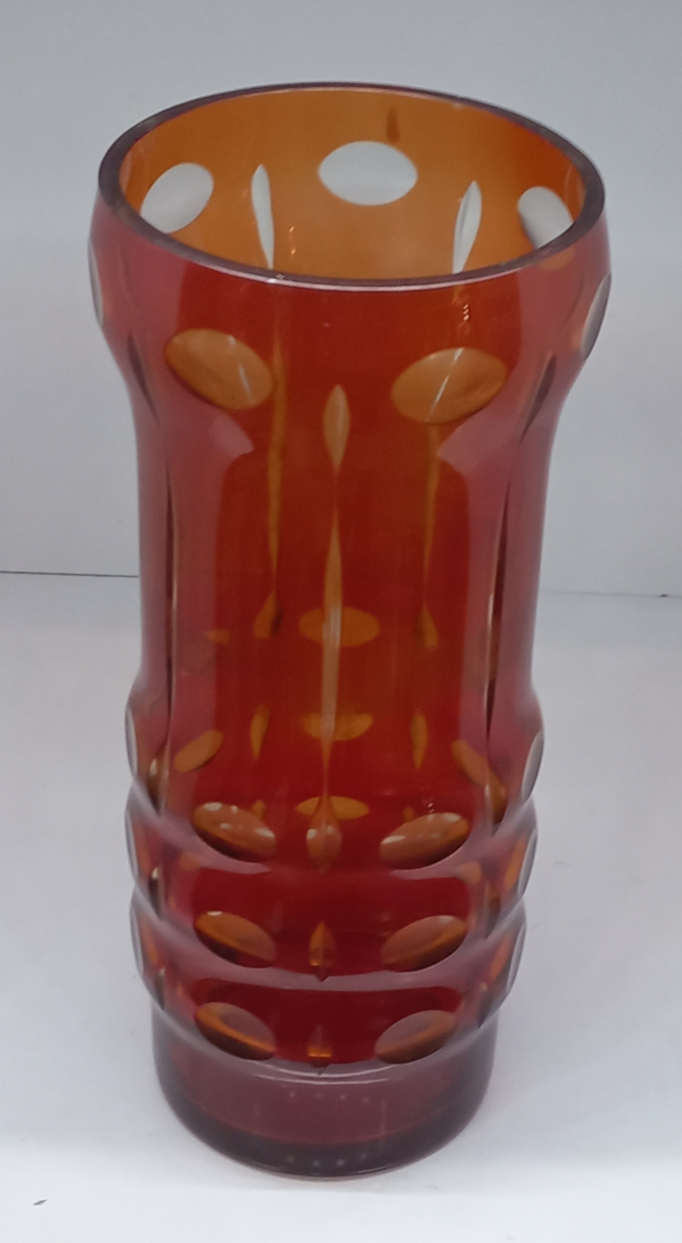 گلدان. قدیمی. ساخت چک