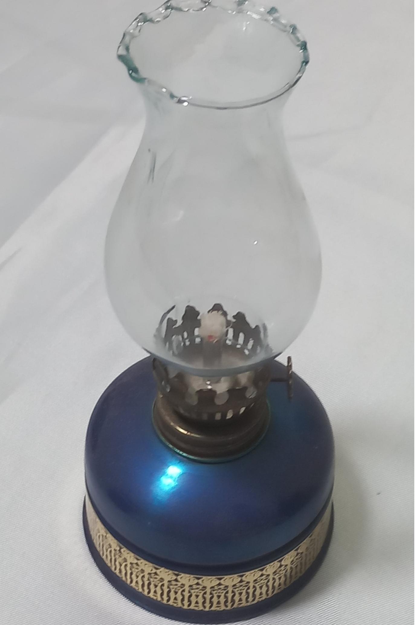 چراغ نفتی.مطابق تصویر