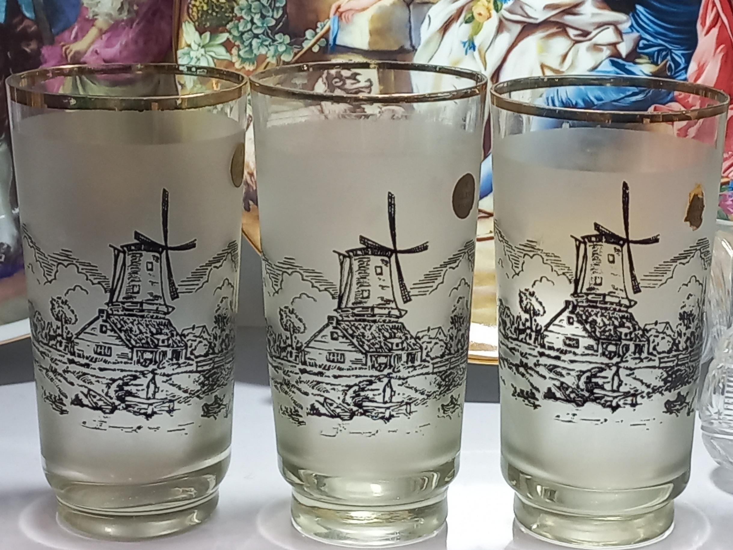 لیوان قدیمی.روسی.دارای طرح