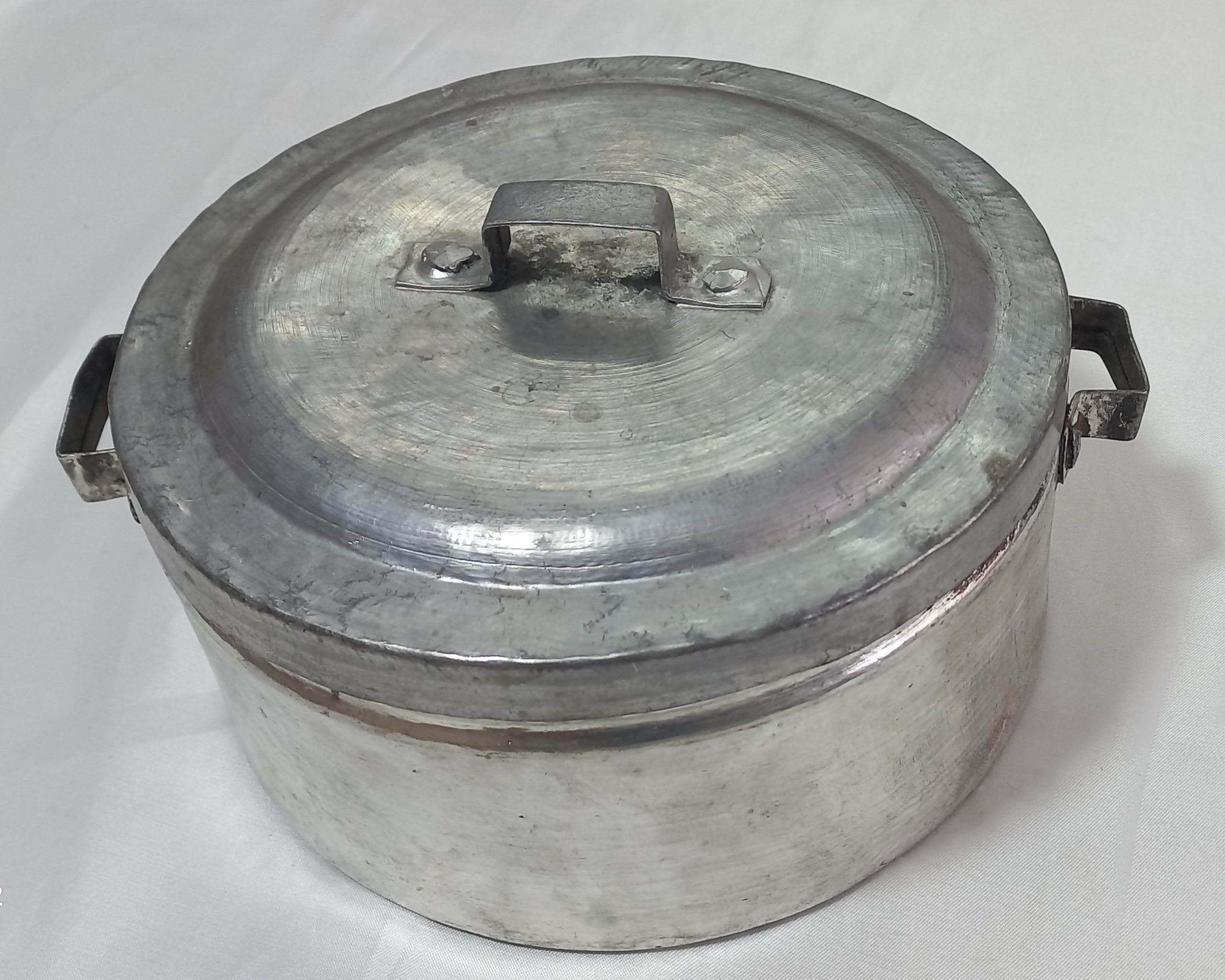 قابلمه مسی. قاجاری. دست ساز