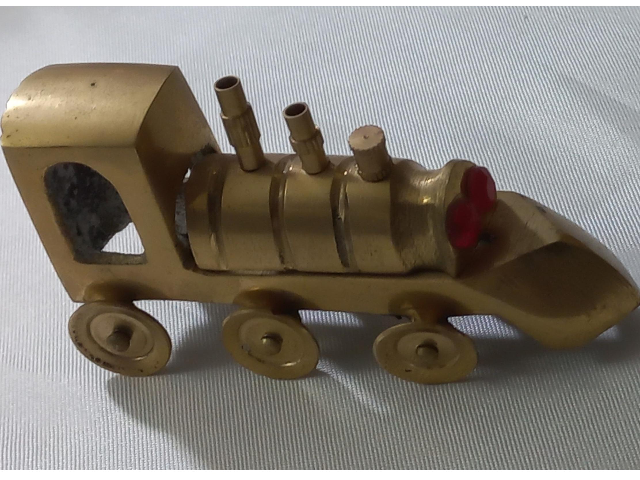 ماکت برنزی قطار