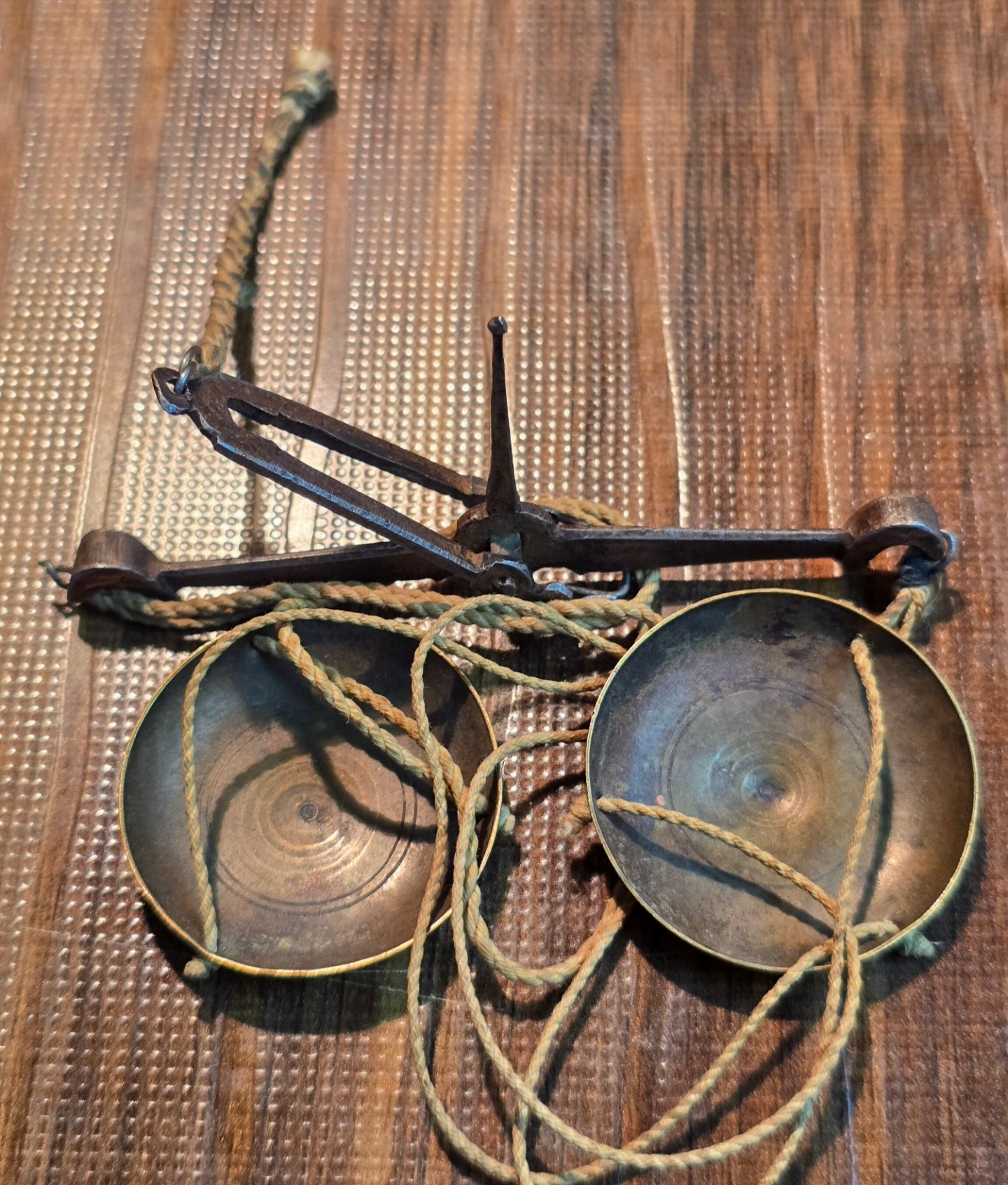 ترازوی فولادی قدیمی