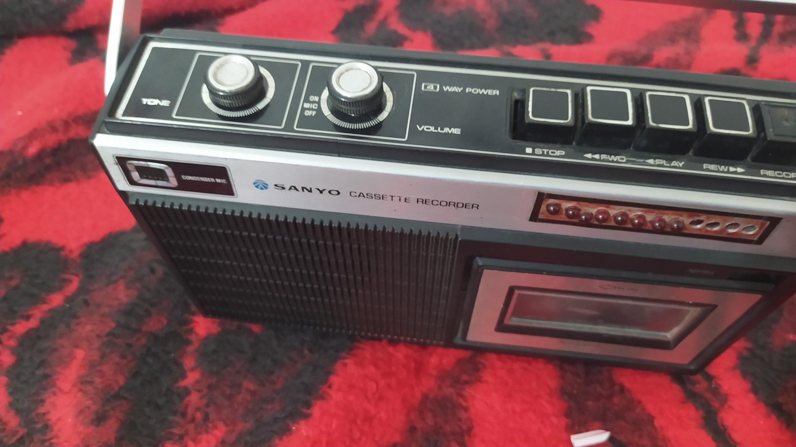 ضبط قدیمی سانیو