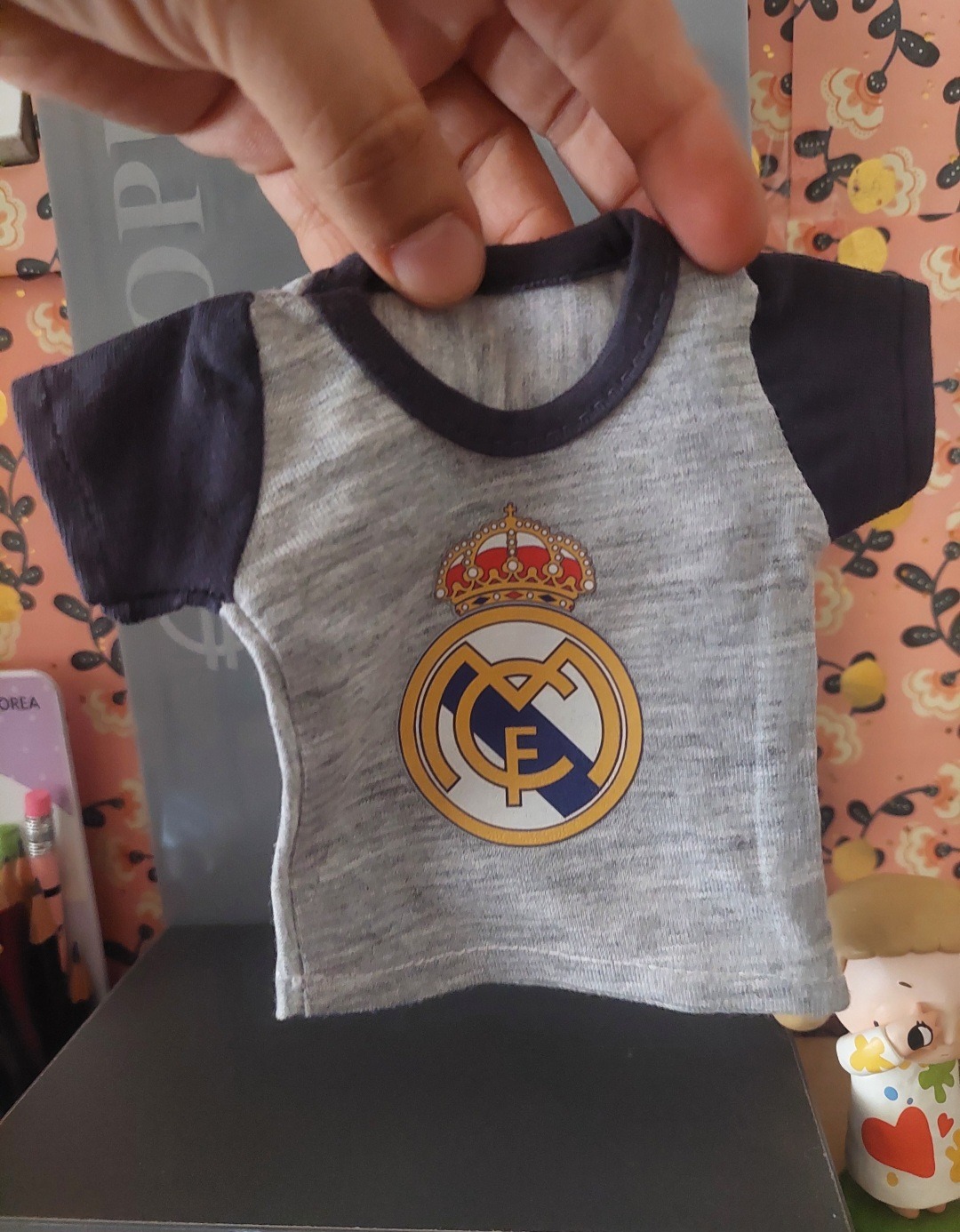 لباس عروسک دکوری کوچک فوتبالی