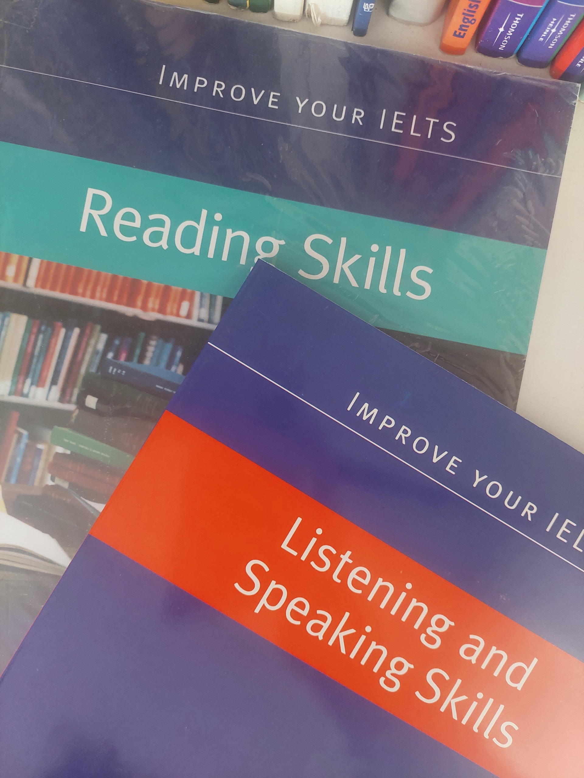 2Reading/ listening Speaking Skills کتاب