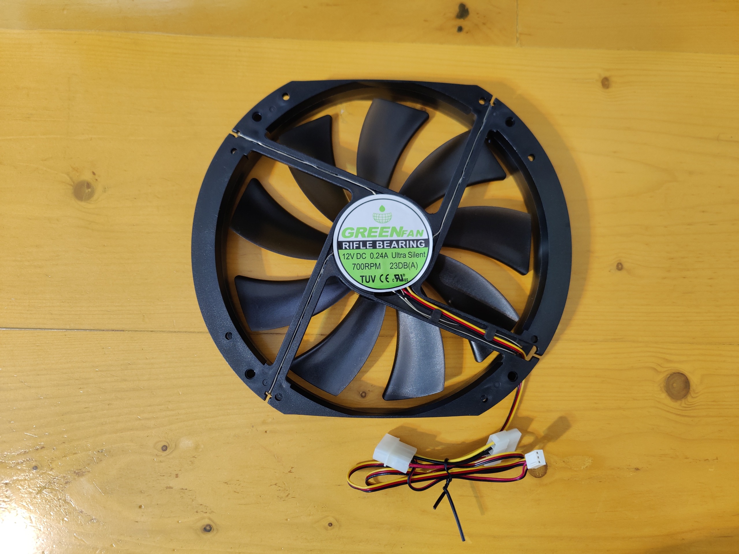 فن کیس نو آکبند 20 سانتی 200mm گرین Green چراغ دار