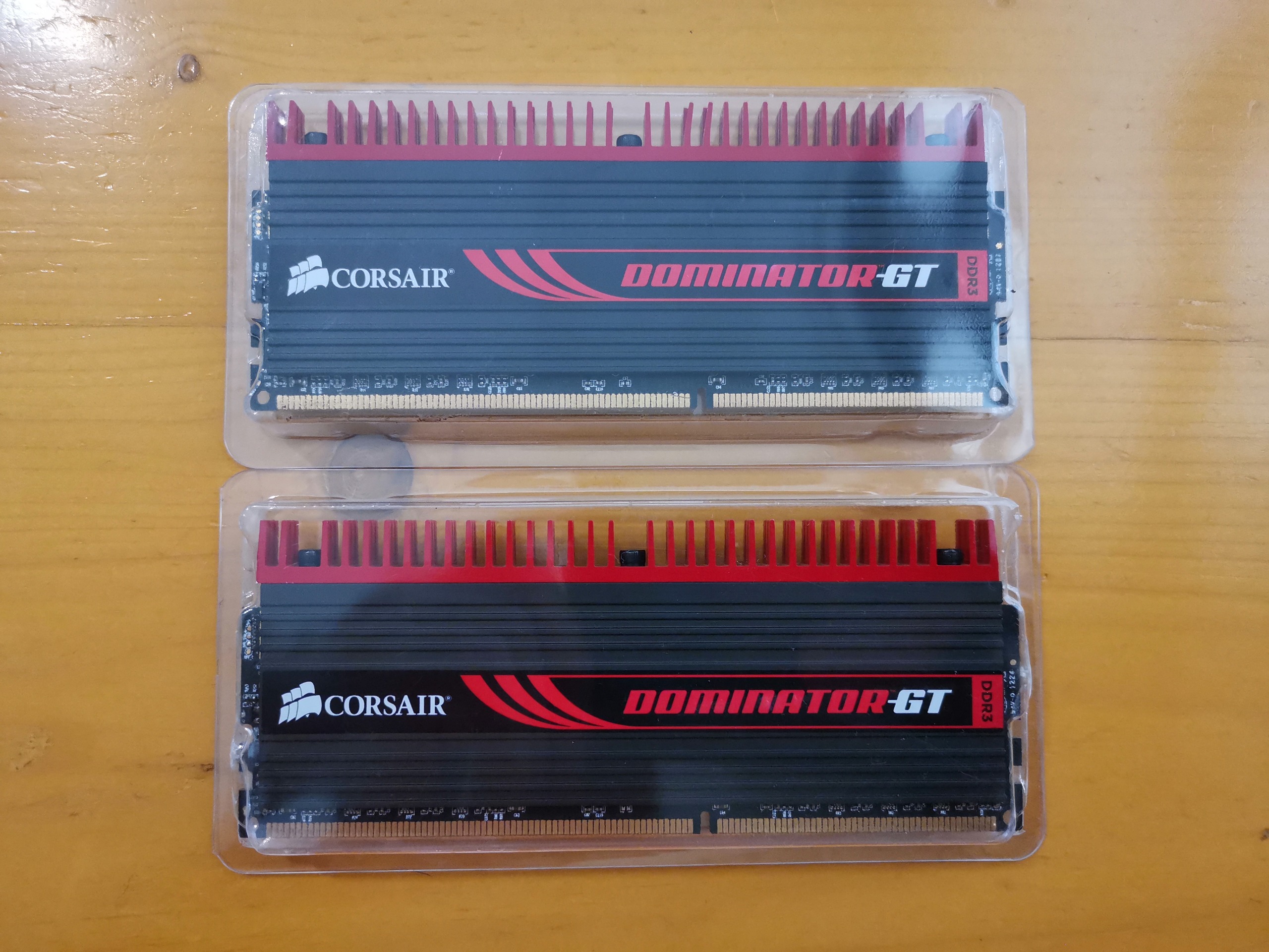 رم آکبند آمریکایی CORSAIR Dominator DDR3 2000 8Gb