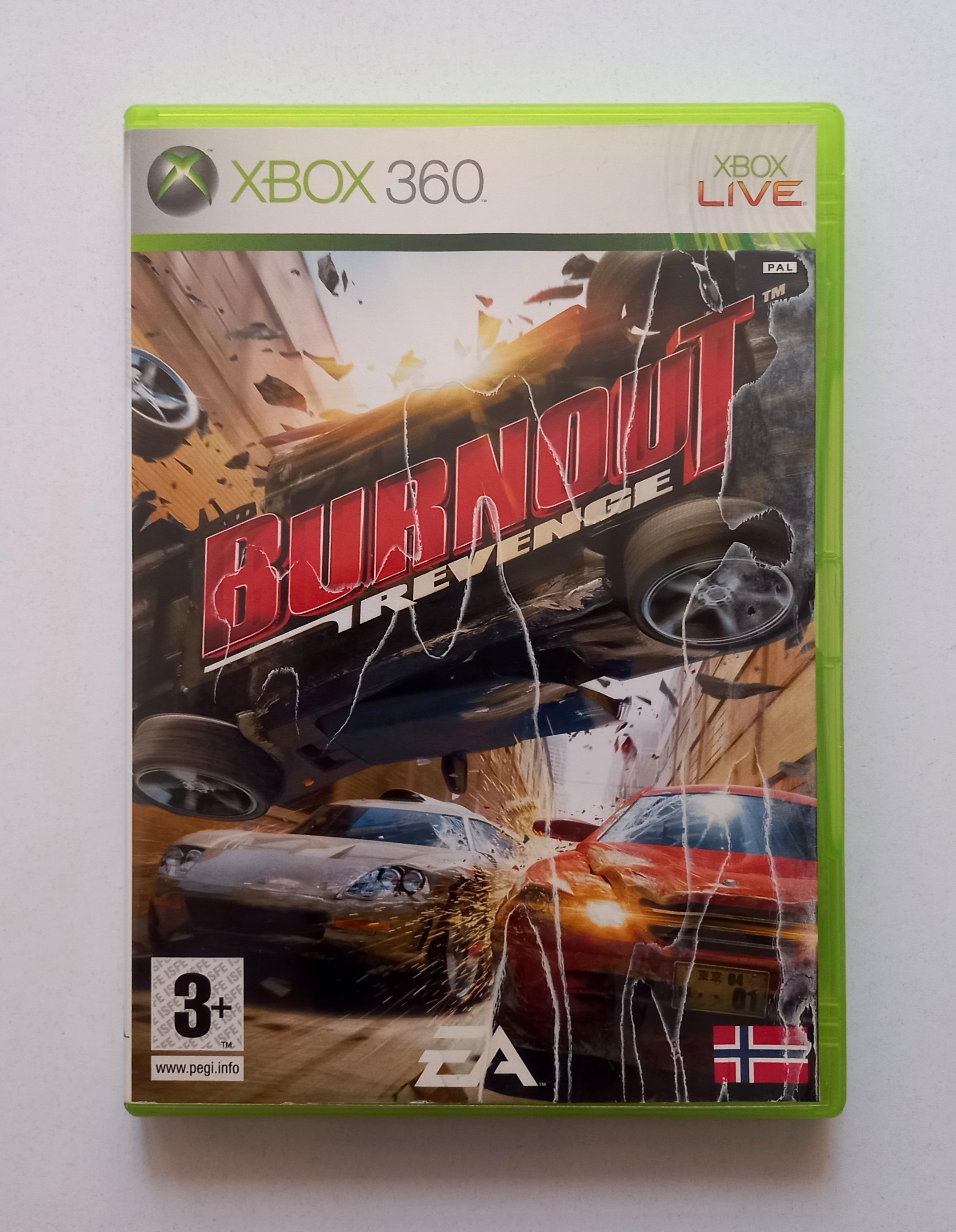 Burnout Revenge بکوارد هم هست بسیار نایاب
