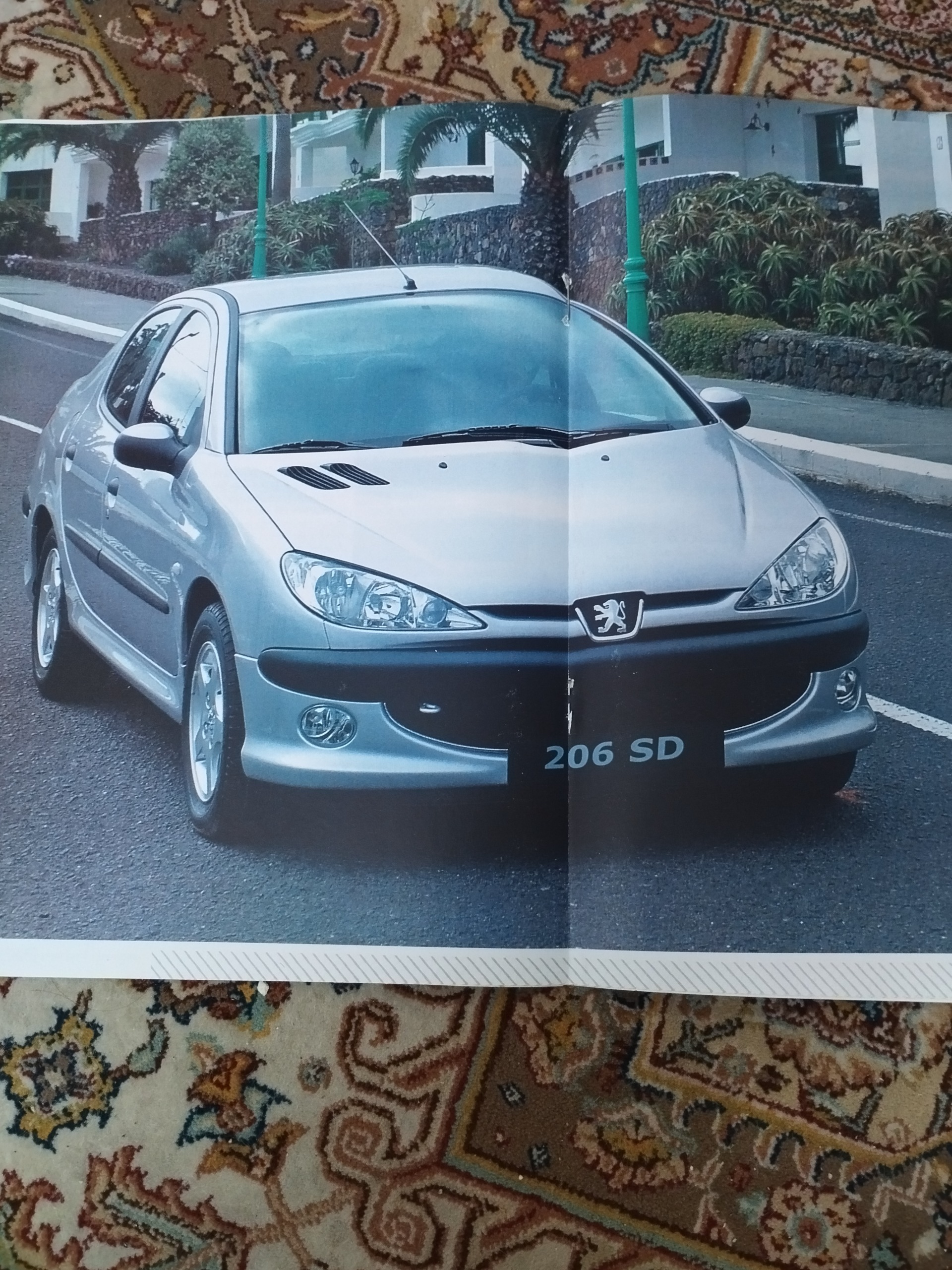 ده شماره مجله ایران خودرو