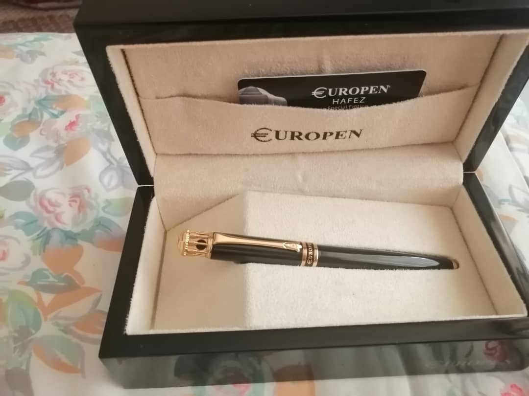 خودنویس و روان نویس حافظ