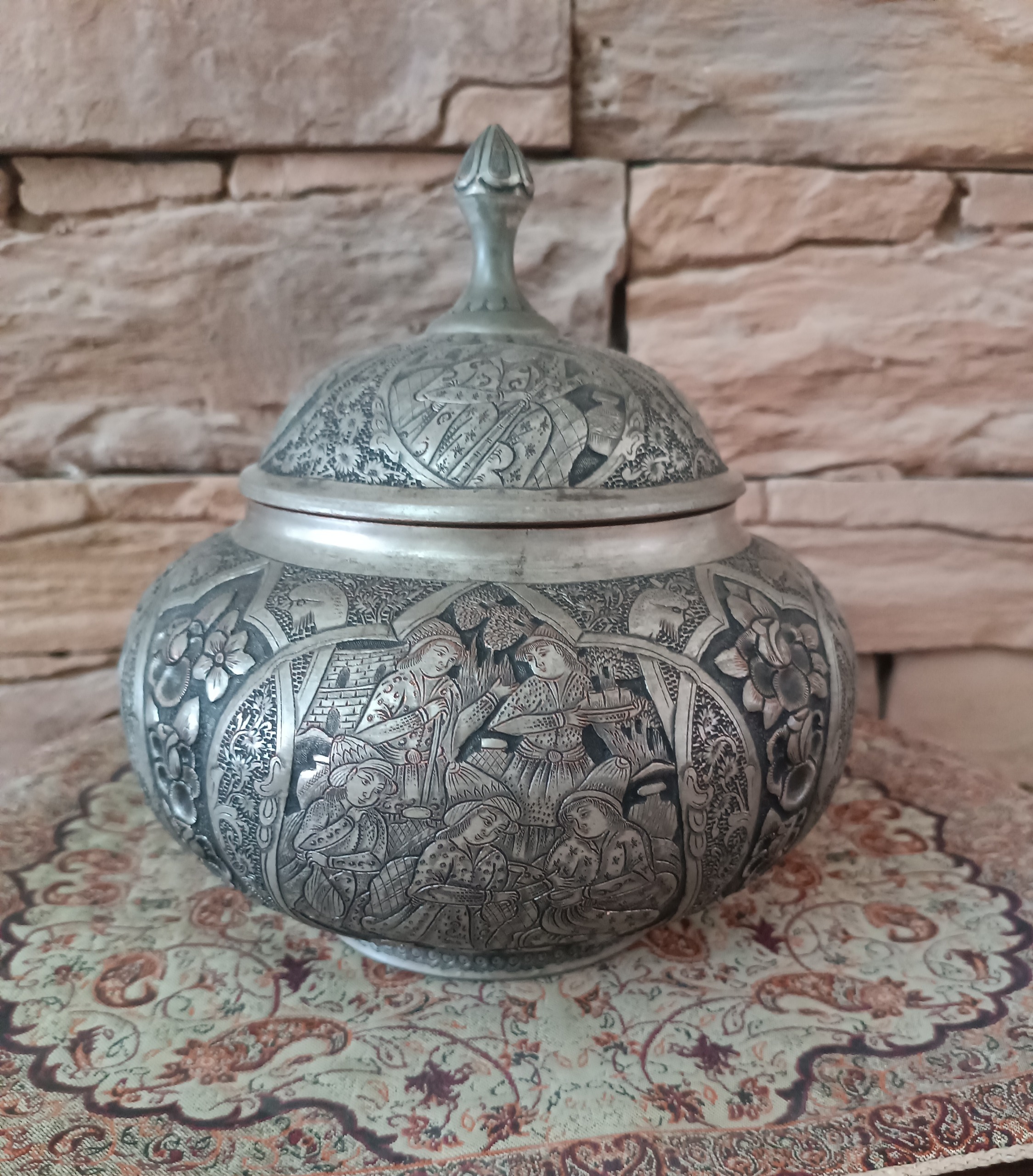 شکلات خوری مسی وکلکسیونی غرق در قلم