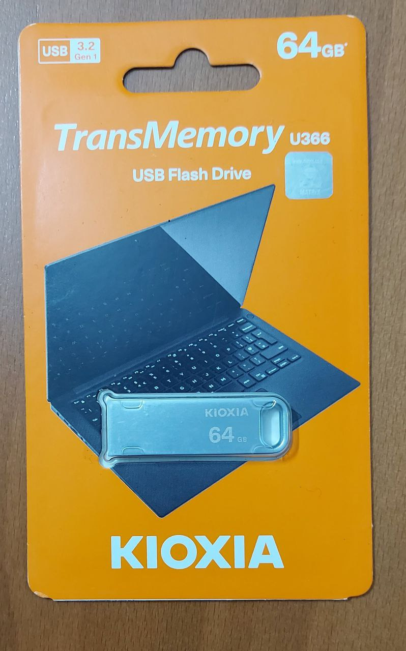 فلش مموری 64 گیگابایت کیوکسیا مدل U366
