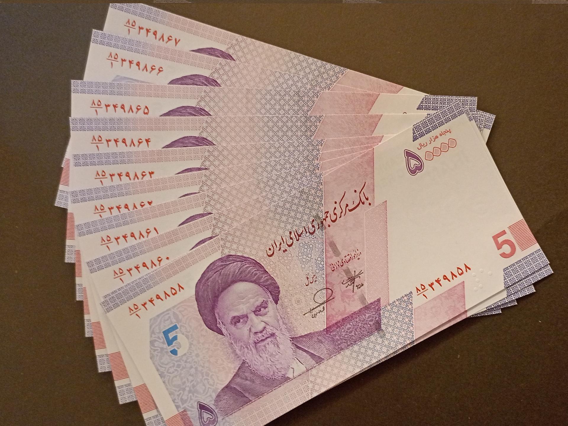 5 جفت اسکناس 50000 ریالی جدید