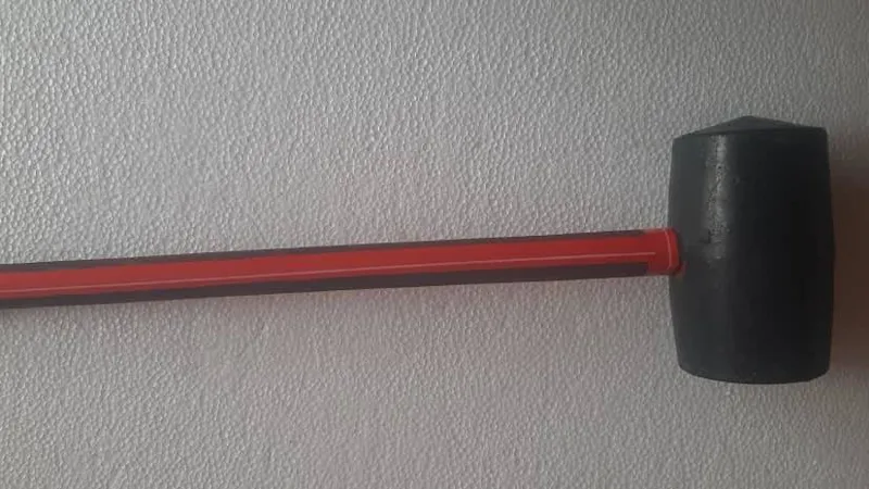 چکش لاستیکی به وزن 675 گرم
