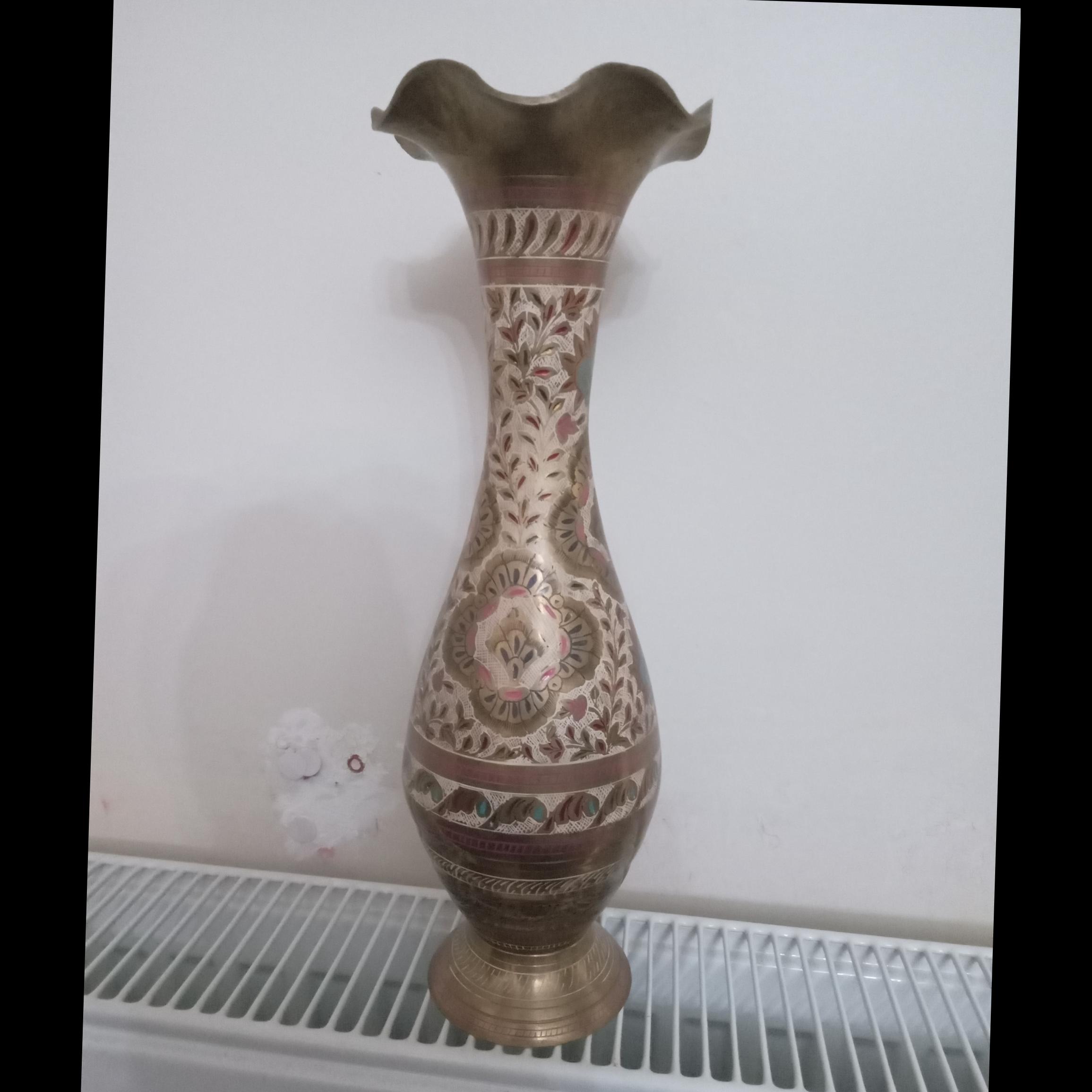 گلدان برنجی منقوش