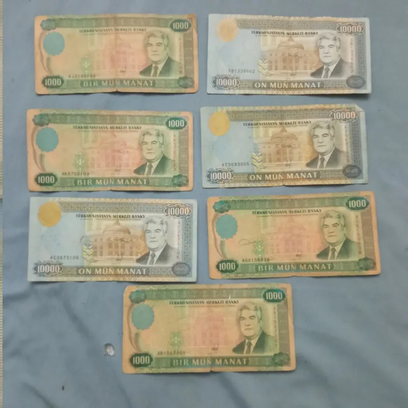 اسکناس 10000 منات ترکمنستان