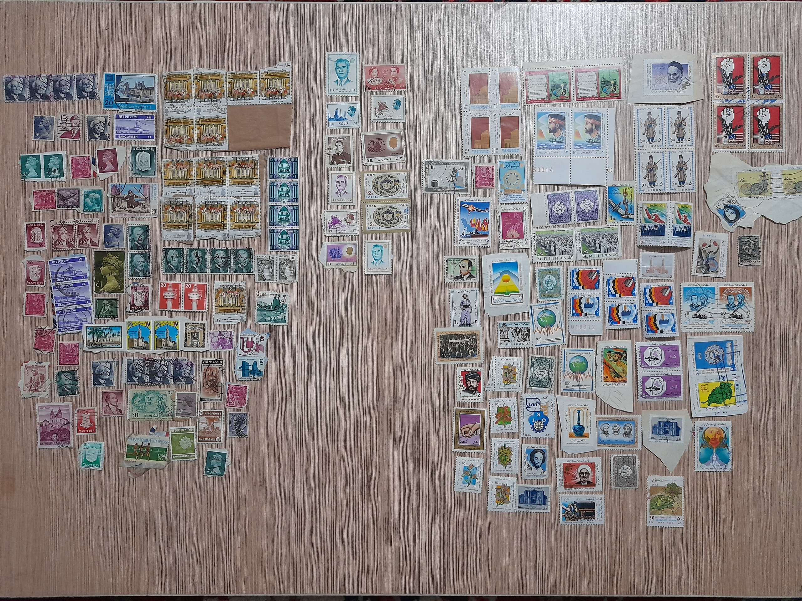 تعدادی تمبر های باطله شاهی خارجی و جمهوری