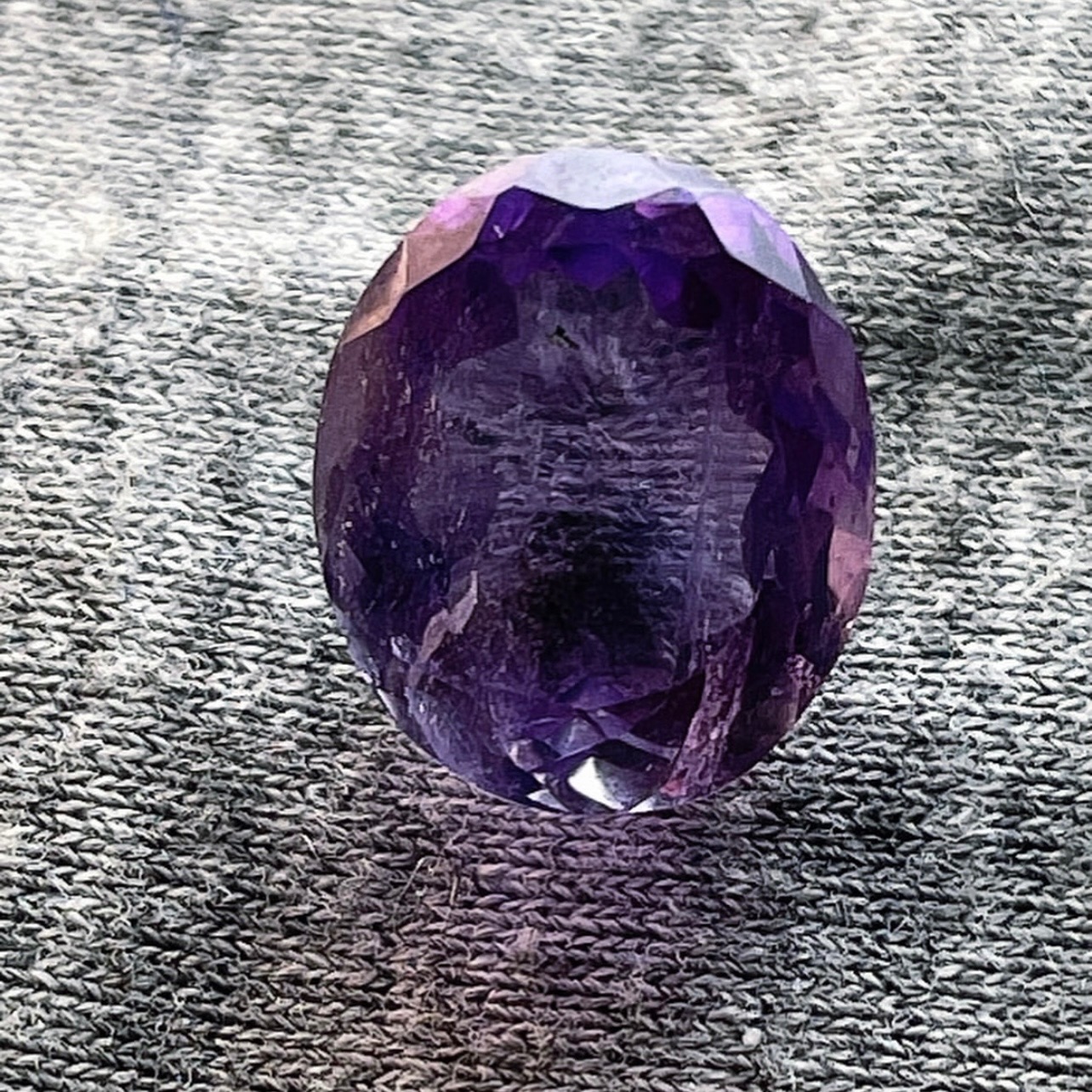 آمیتیست طبیعی زیبا