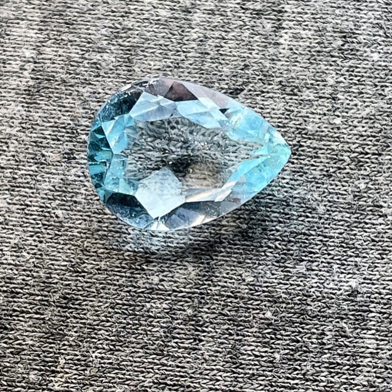 توپاز سوئیسی اصل