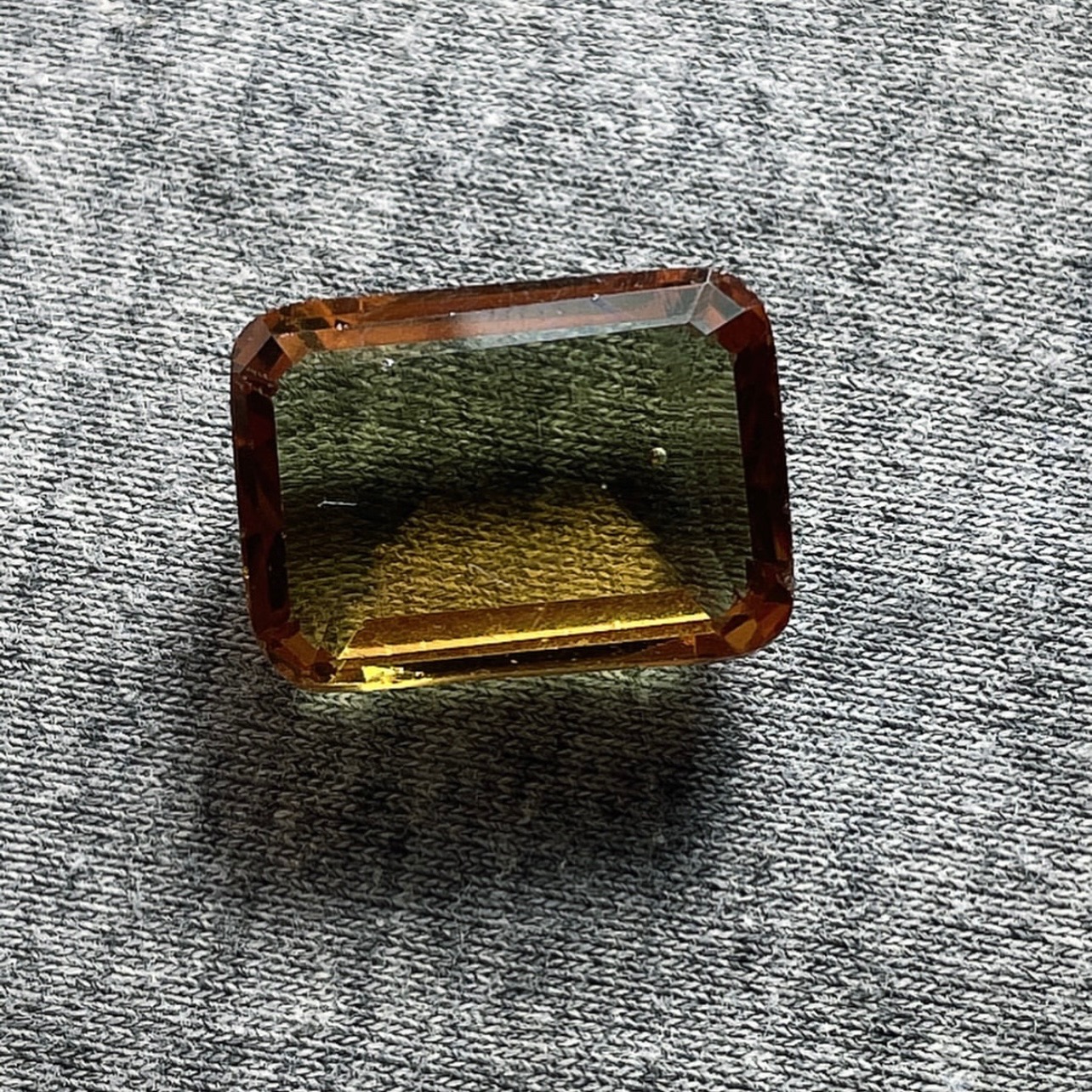 جواهر الکساندر زولتانایت هفت رنگ سنتاتیک