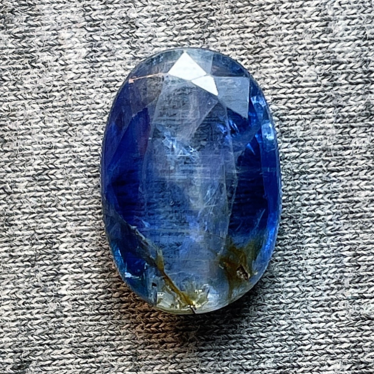 جواهر کیانیت طبیعی