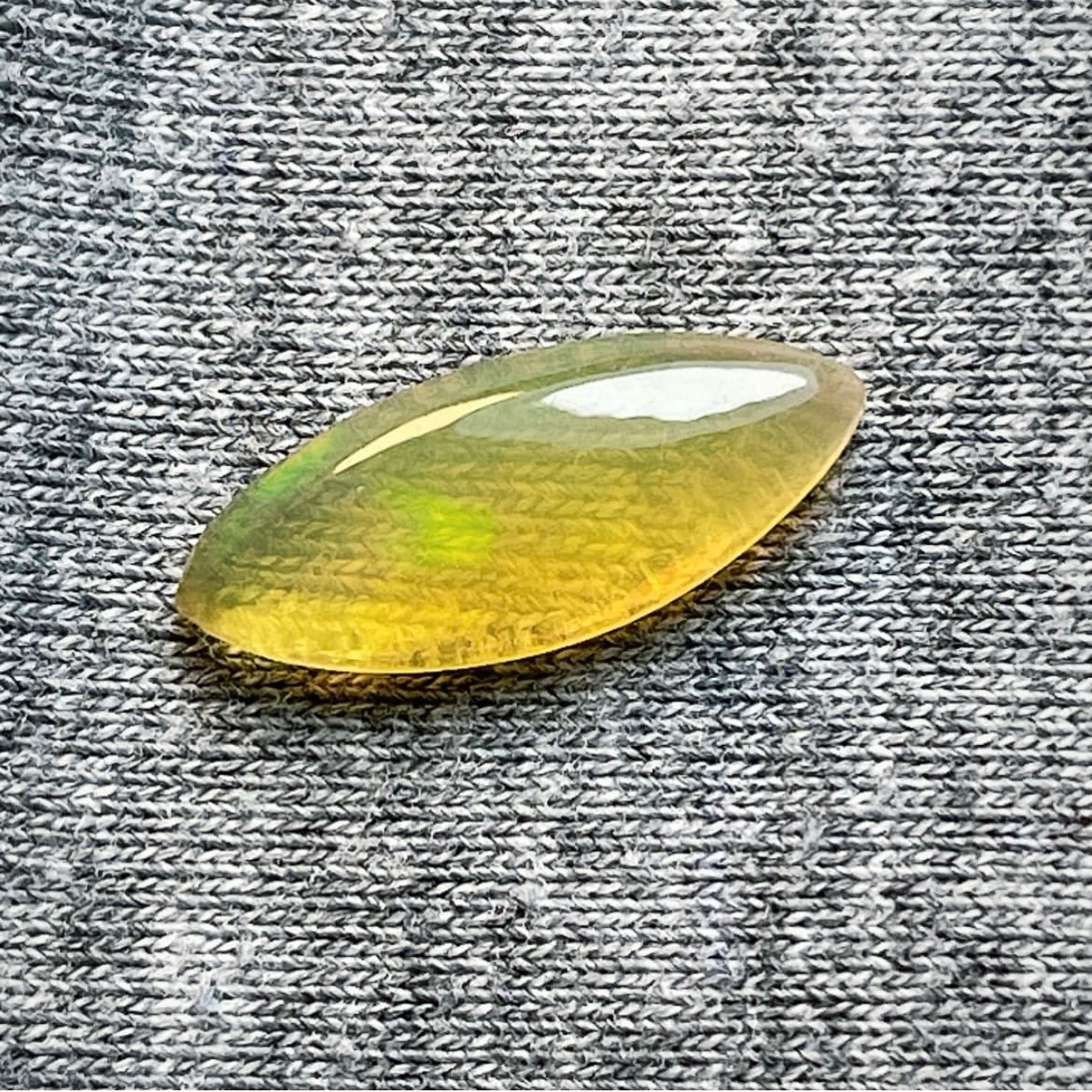 اپال استرالیایی معدنی