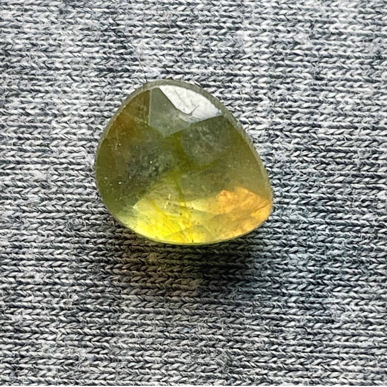 یاقوت زرد افریقایی