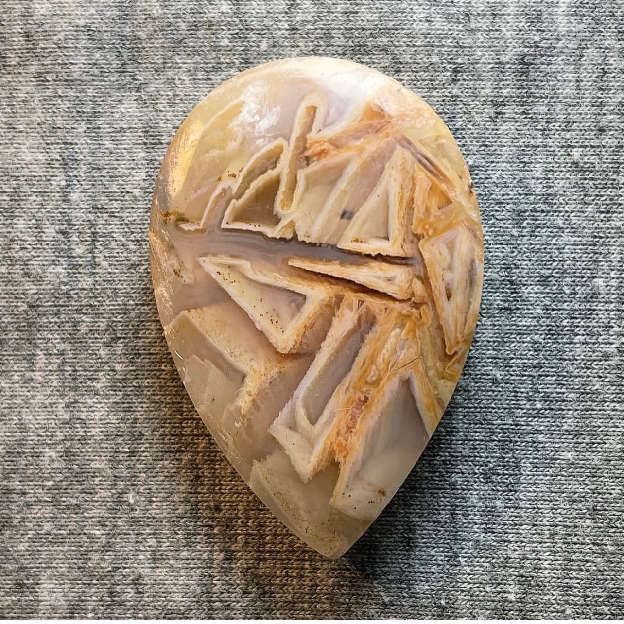 عقیق رتایلی درشت