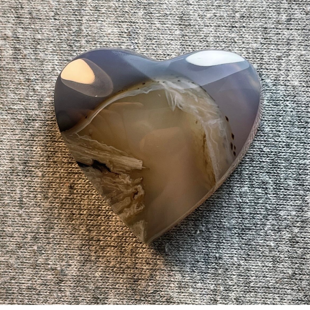 عقیق سوسنی روتایل دار